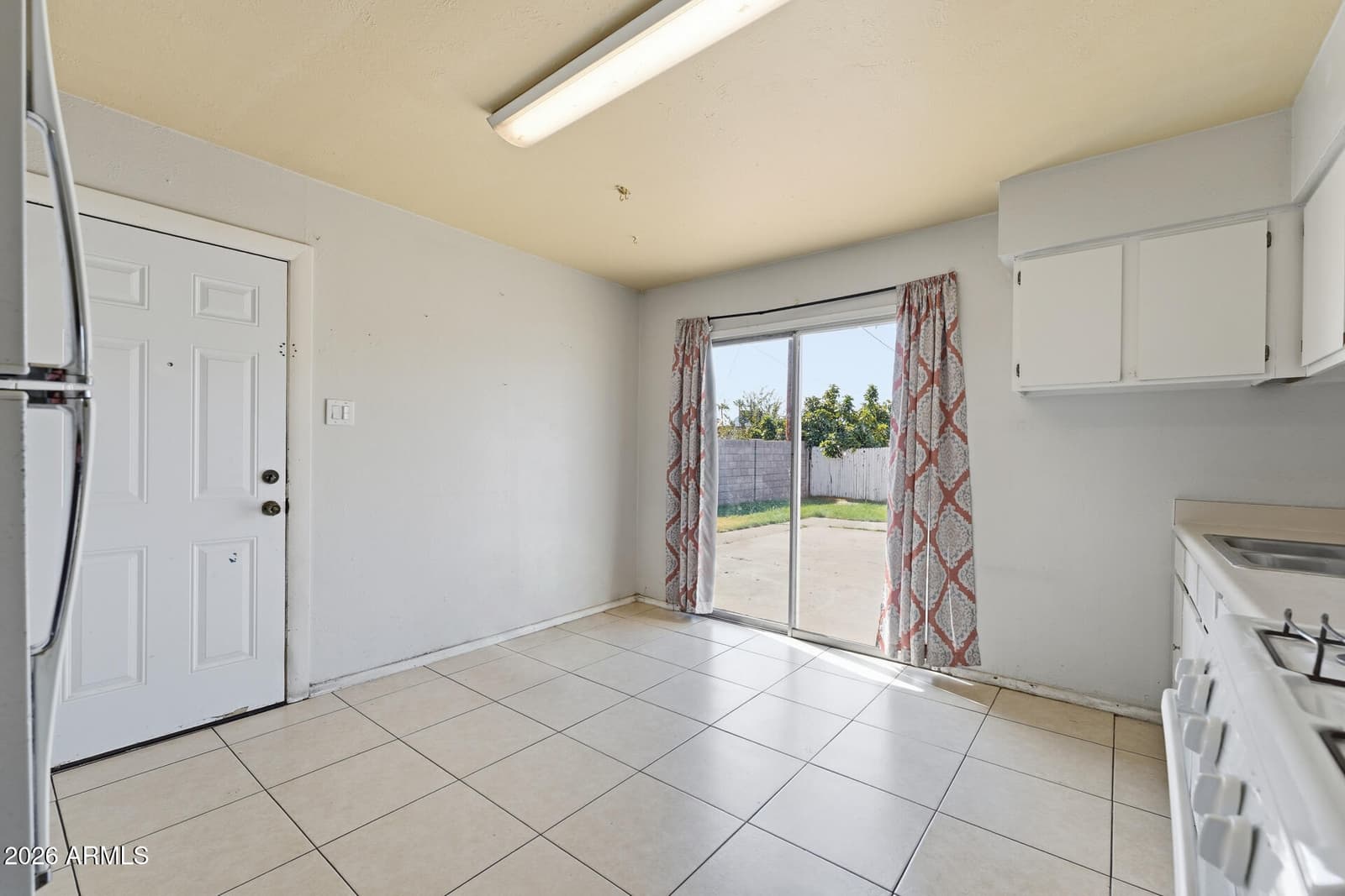 7714 W Mitchell Drive, Phoenix, AZ 85033 — photo 6 of 16