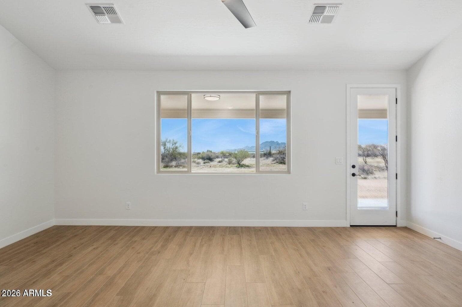 654 E Paint Your Wagon Trail, Phoenix, AZ 85085 — photo 12 of 32