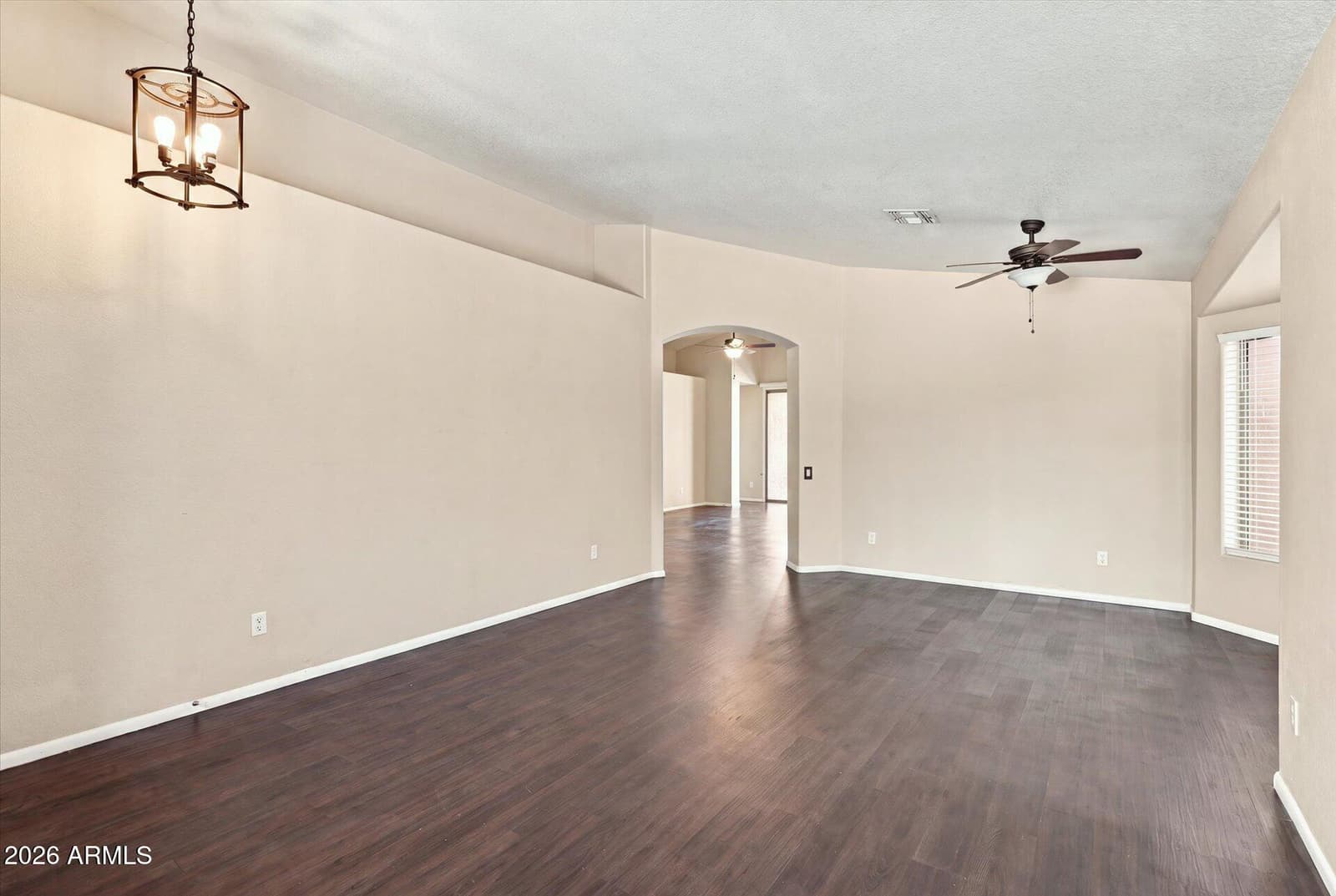 4034 W CHISUM Trail, Phoenix, AZ 85083 — photo 5 of 40