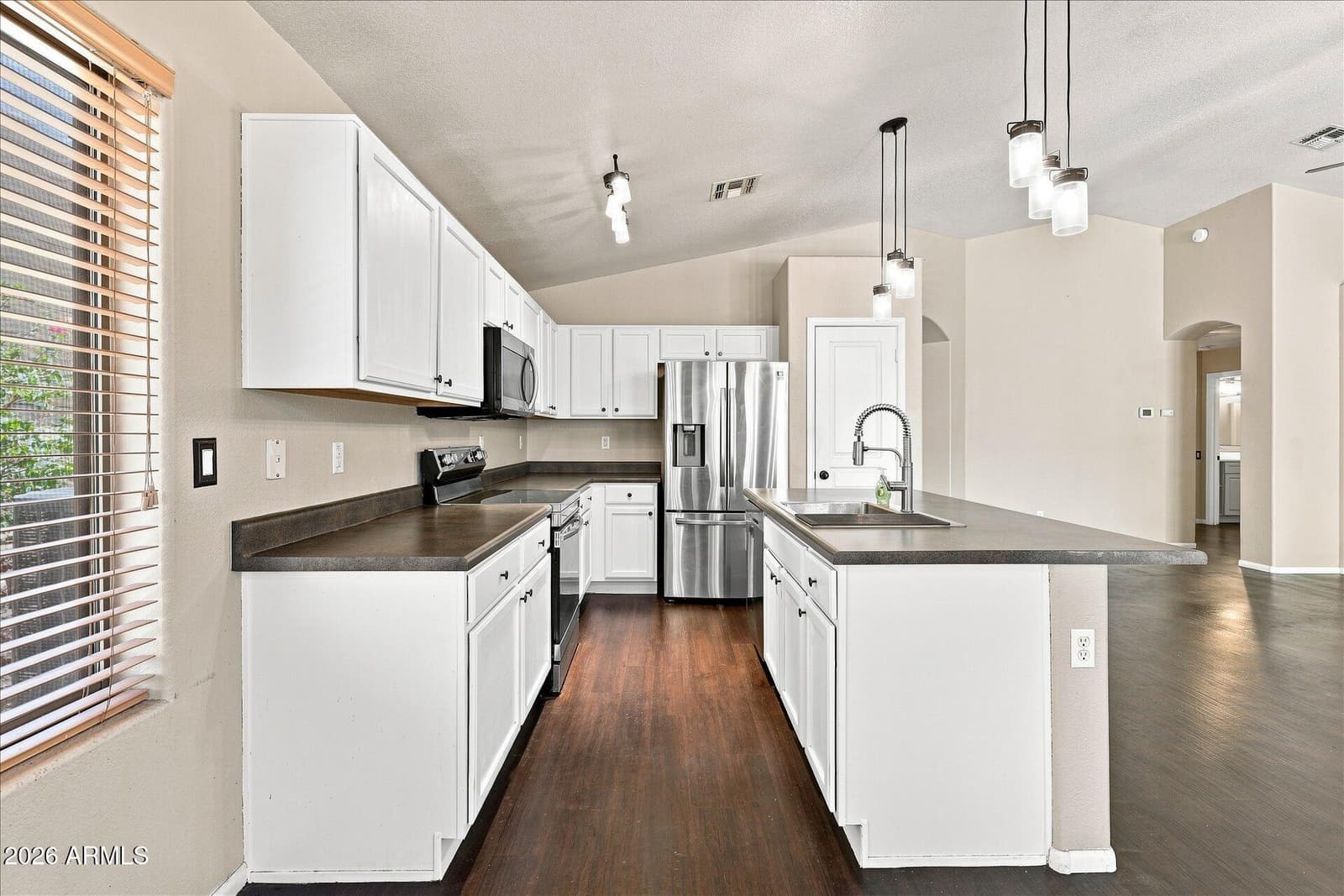4034 W CHISUM Trail, Phoenix, AZ 85083 — photo 15 of 40