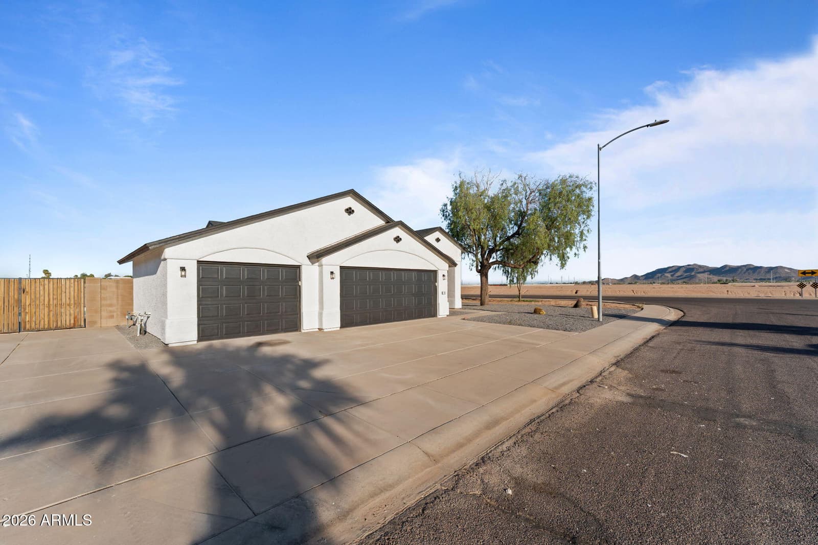 14 N KIMBERLY Drive, Casa Grande, AZ 85122 — photo 4 of 49