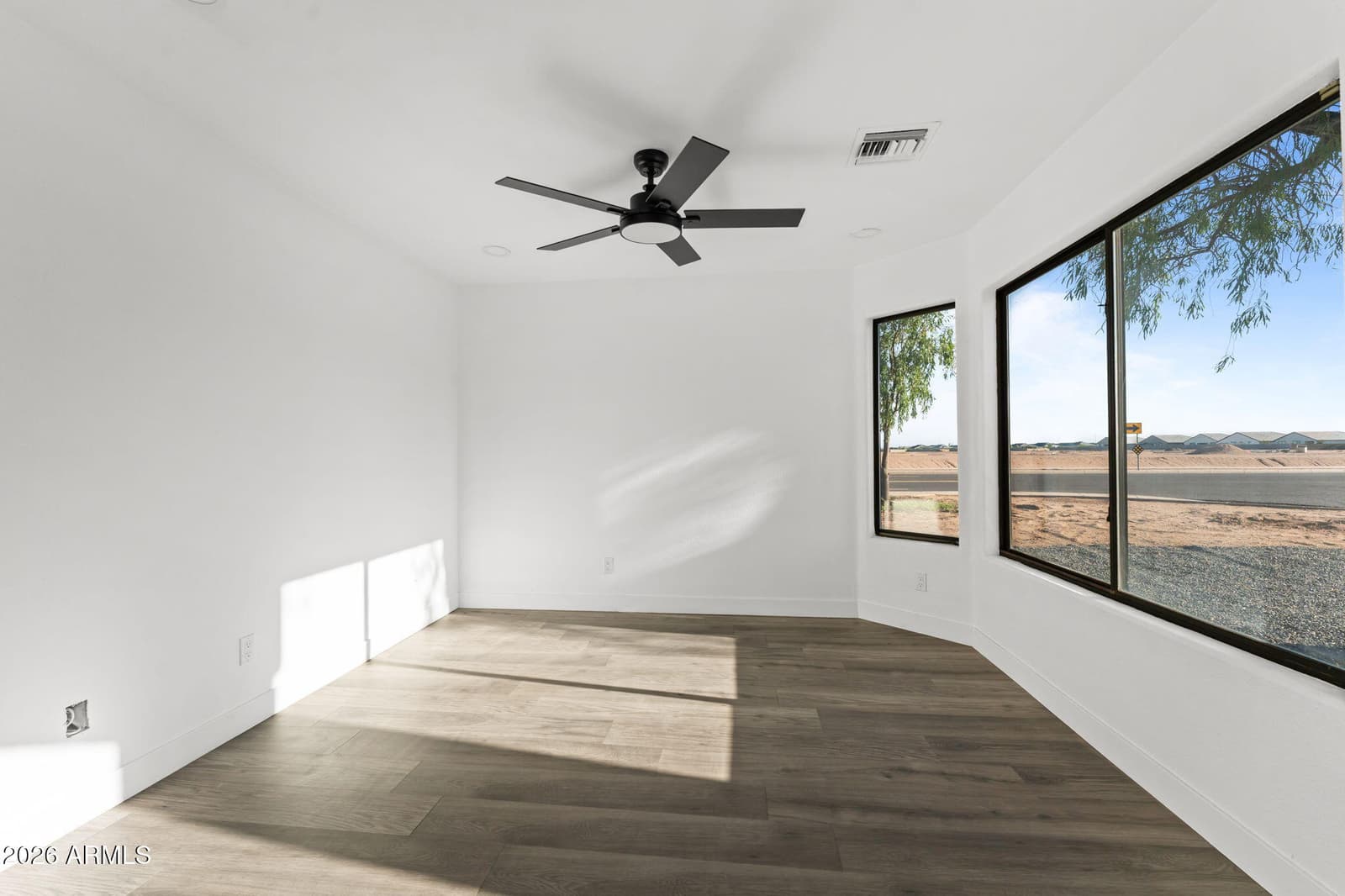 14 N KIMBERLY Drive, Casa Grande, AZ 85122 — photo 7 of 49