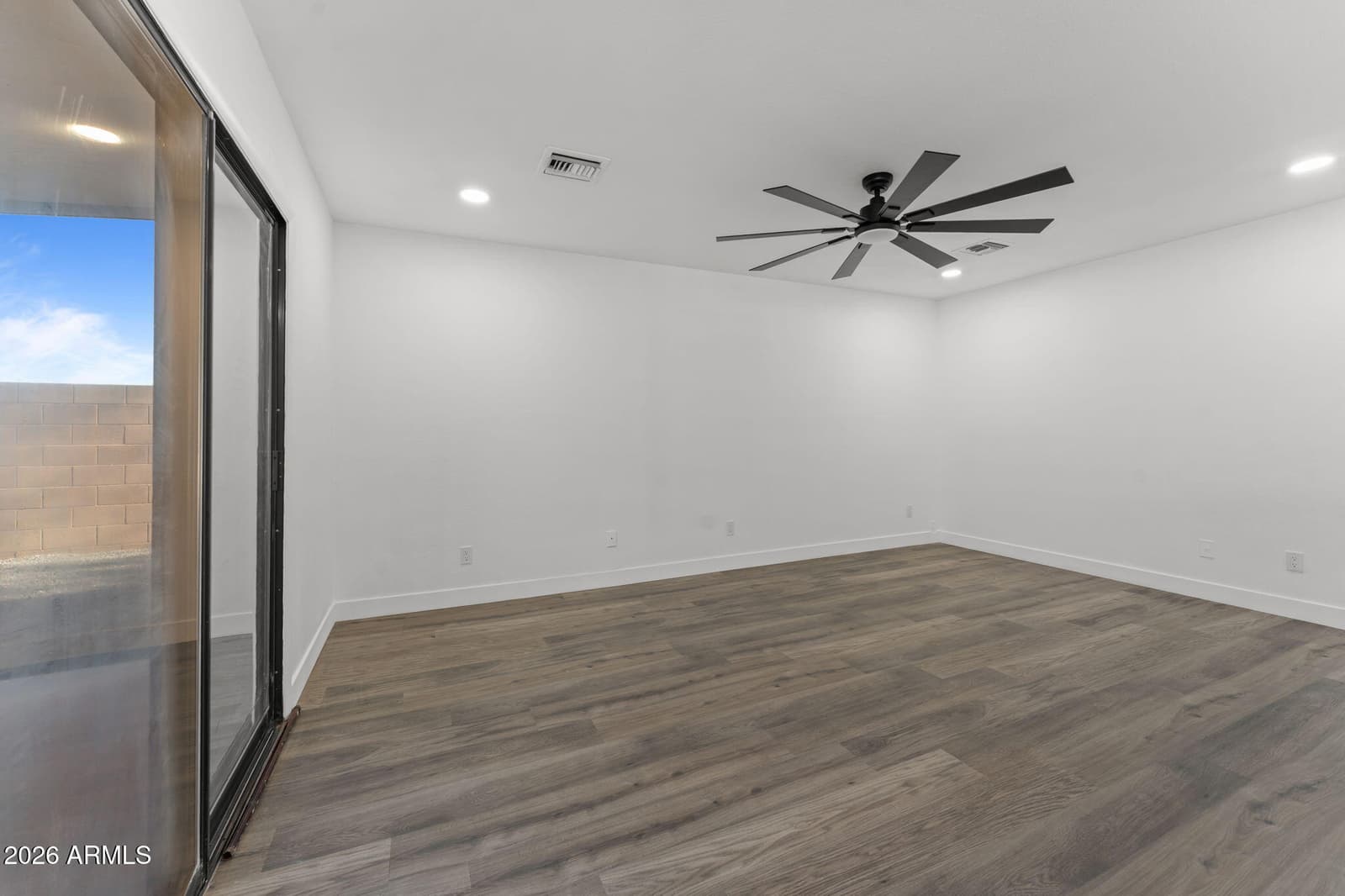 14 N KIMBERLY Drive, Casa Grande, AZ 85122 — photo 12 of 49