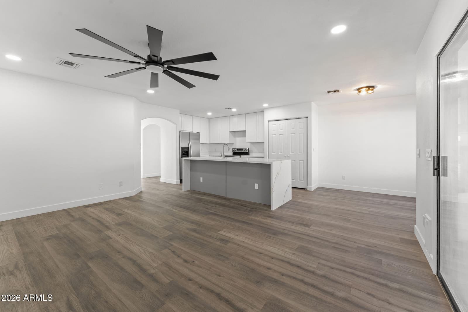 14 N KIMBERLY Drive, Casa Grande, AZ 85122 — photo 13 of 49