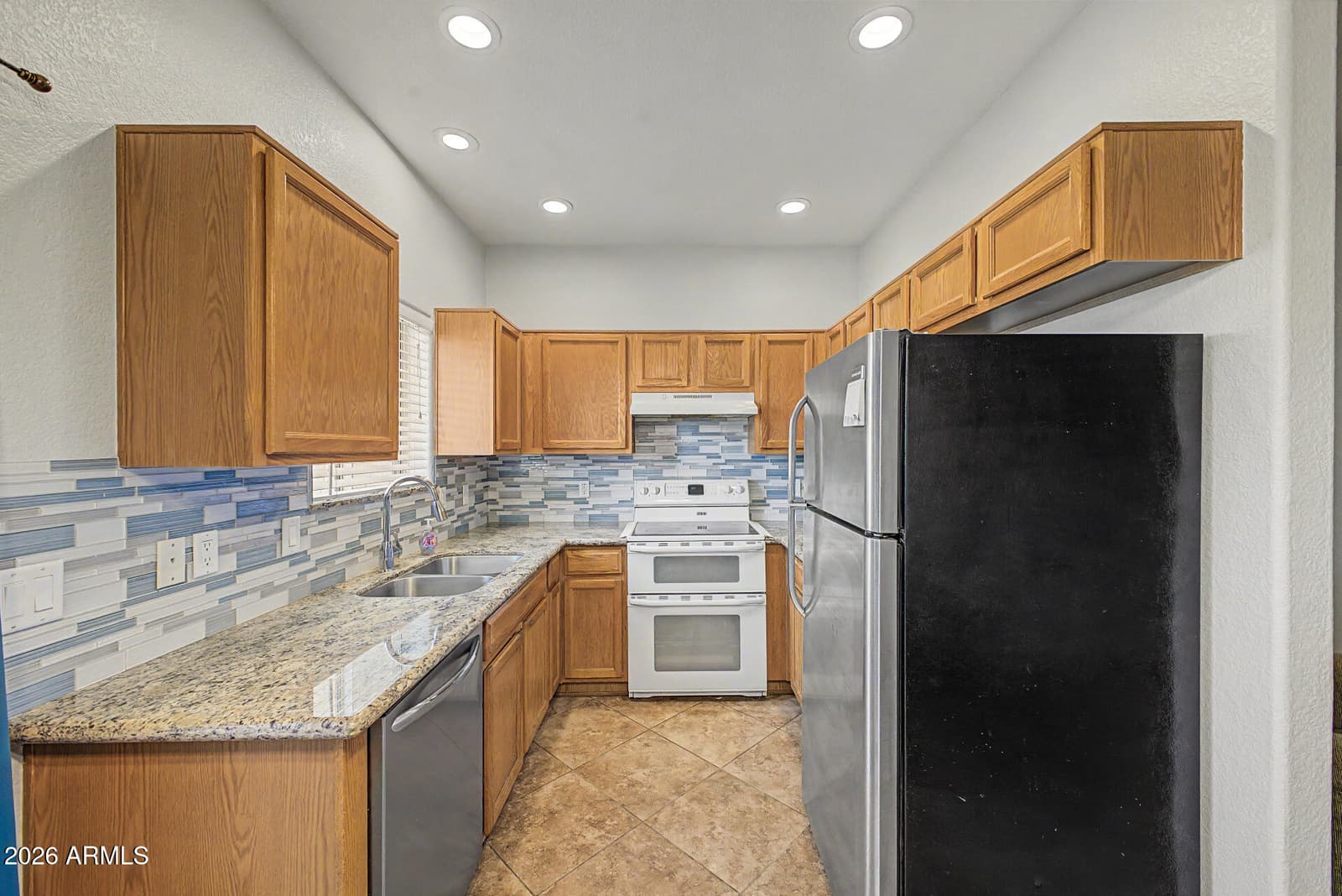 17201 N 16TH Drive 9, Phoenix, AZ 85023 — photo 8 of 29