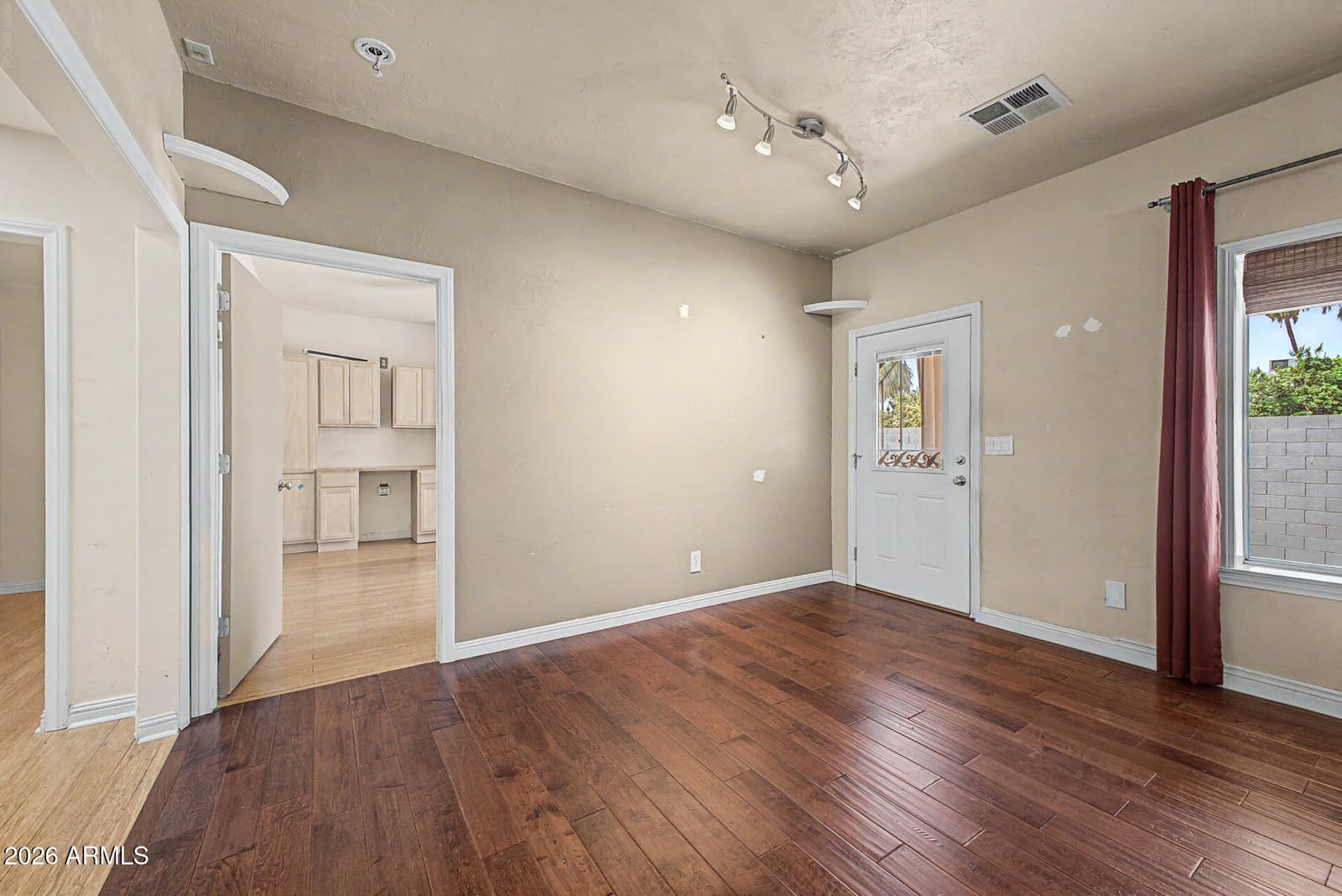 1510 W MARLBORO Drive, Chandler, AZ 85224 — photo 9 of 26