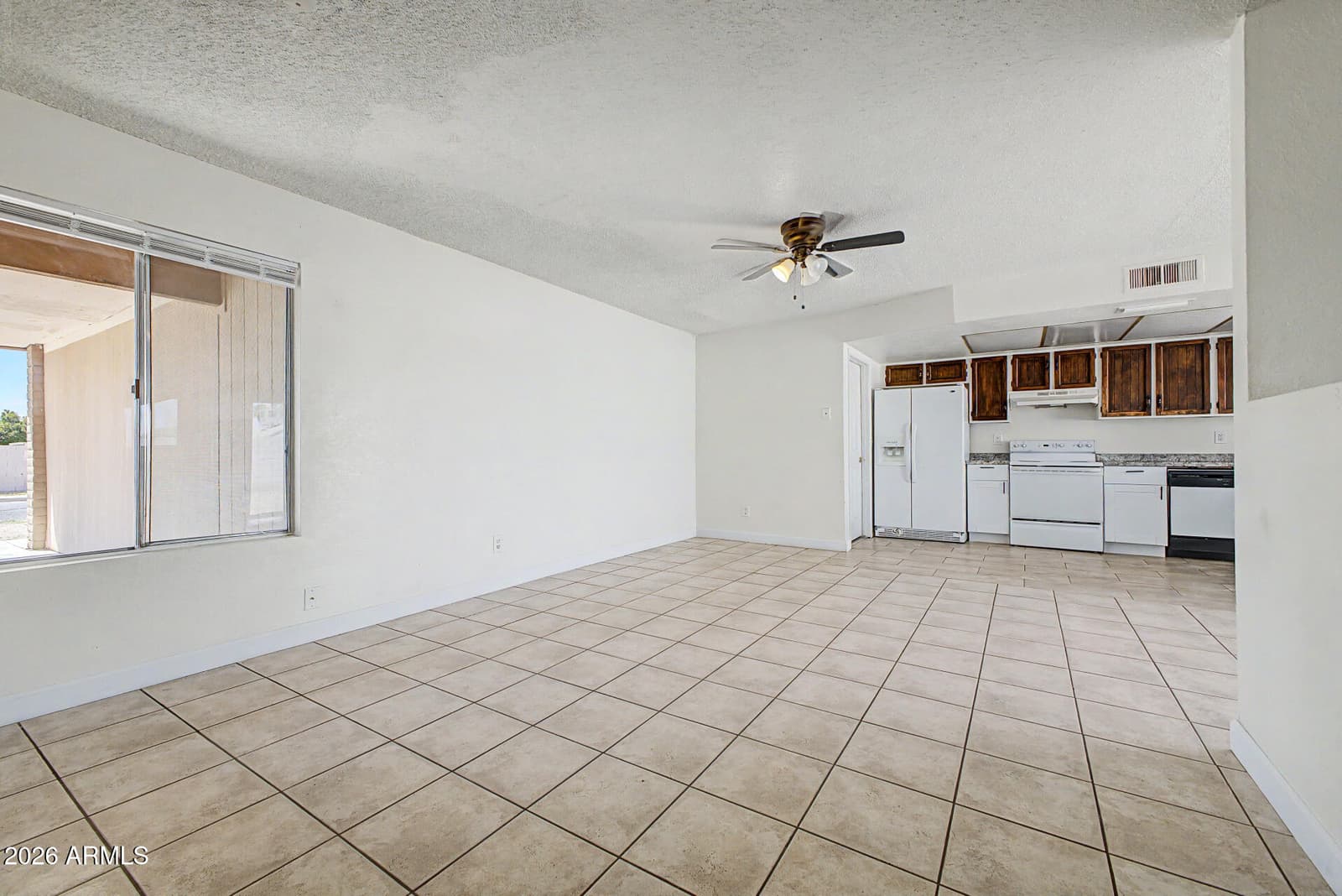 4447 N 77TH Drive, Phoenix, AZ 85033 — photo 6 of 25