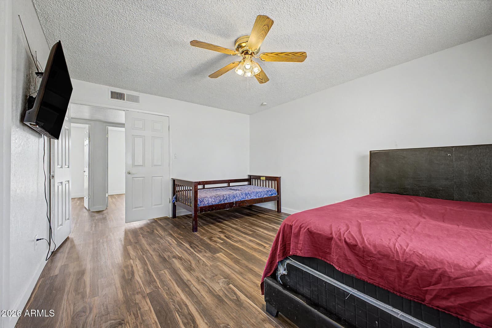 4447 N 77TH Drive, Phoenix, AZ 85033 — photo 16 of 25