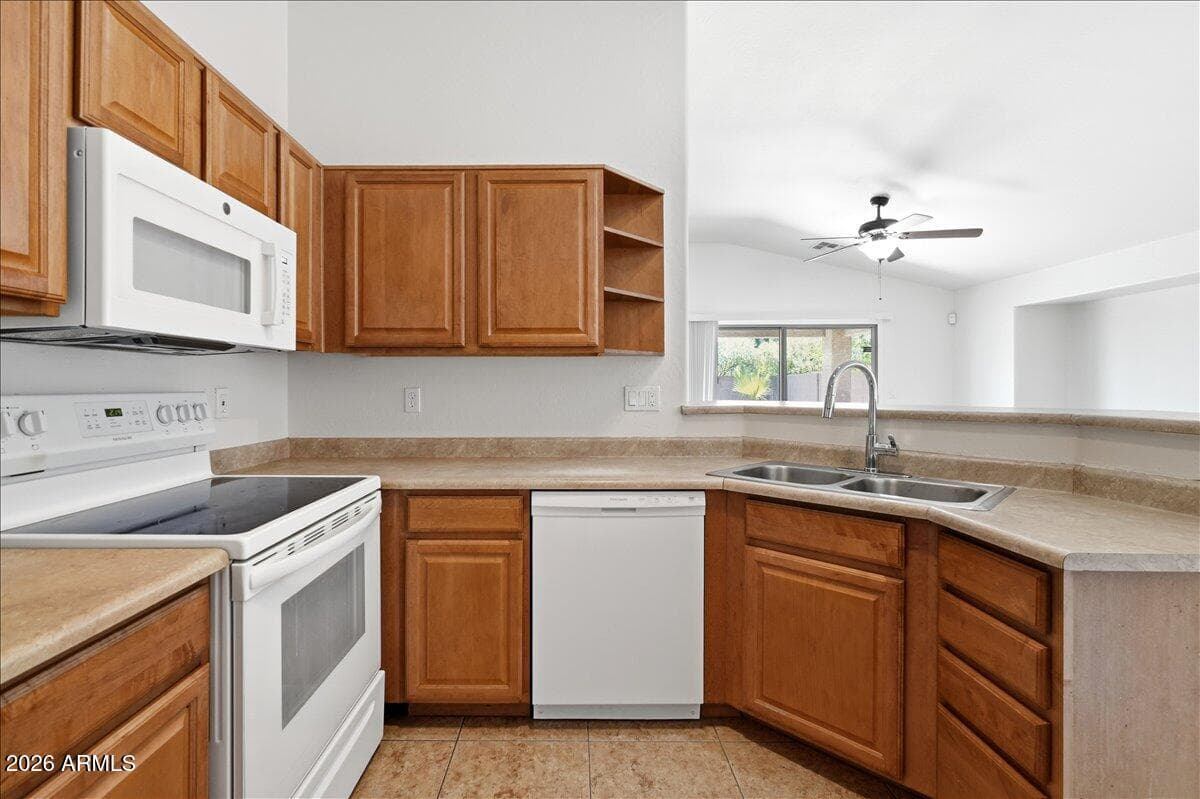 6915 S 50TH Drive, Laveen, AZ 85339 — photo 14 of 35