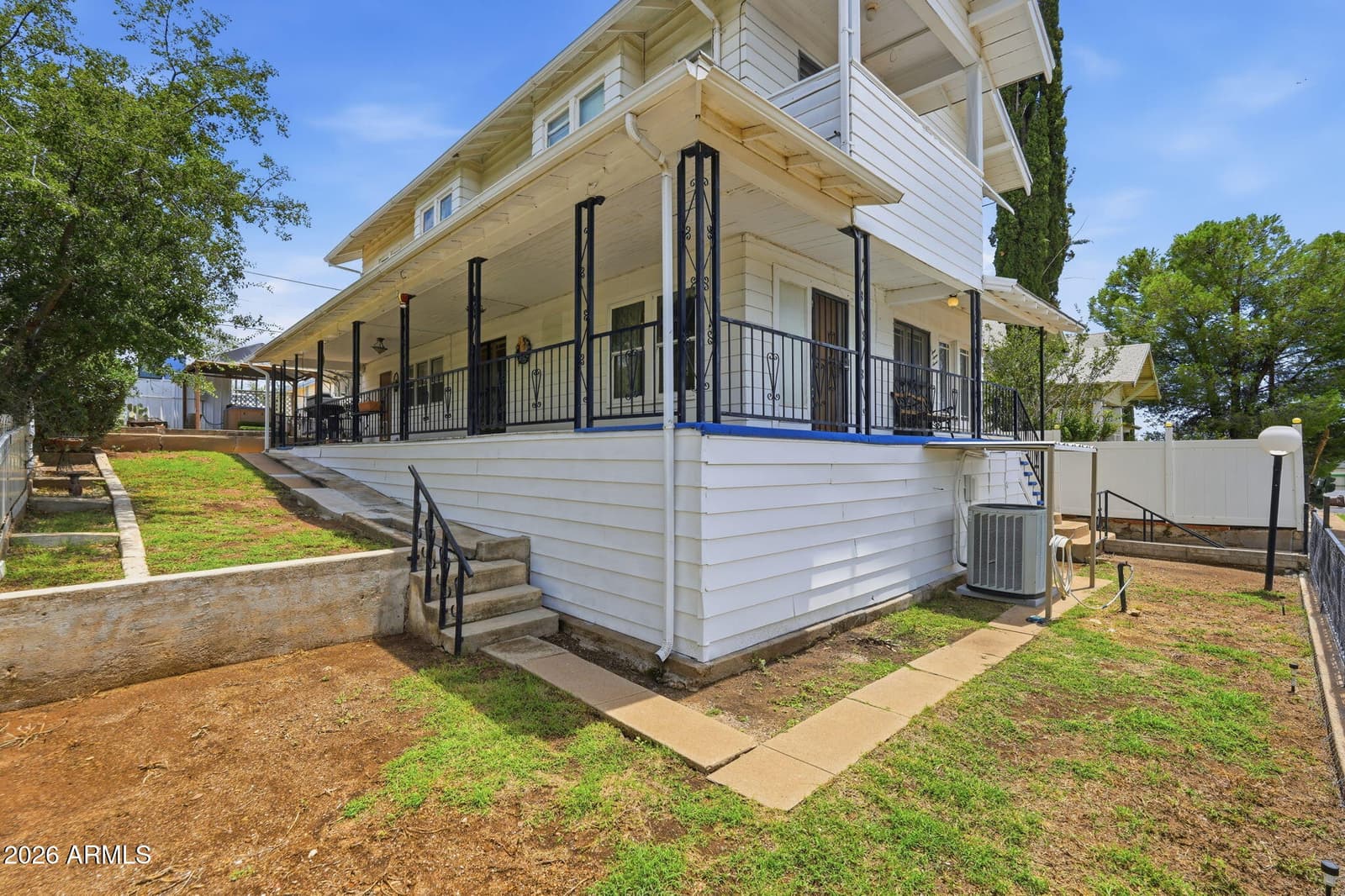 377 S SECOND Street, Globe, AZ 85501 — photo 4 of 83