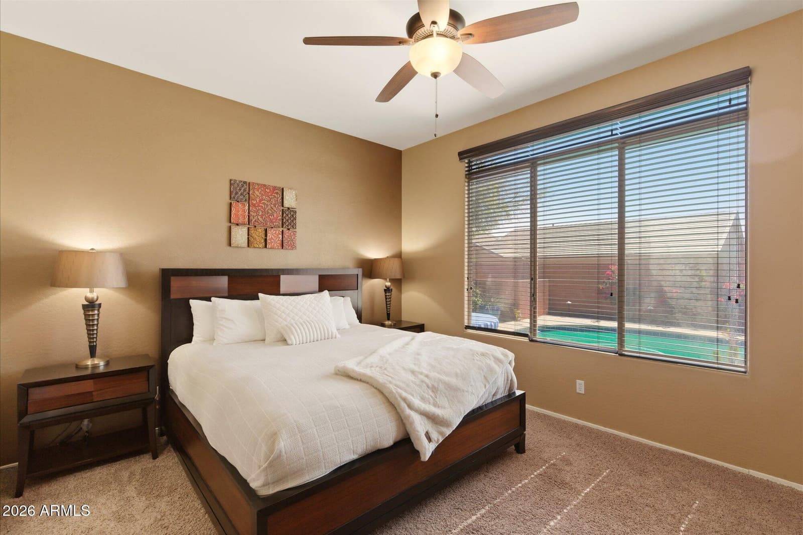 4821 E KIRKLAND Road, Phoenix, AZ 85054 — photo 13 of 28