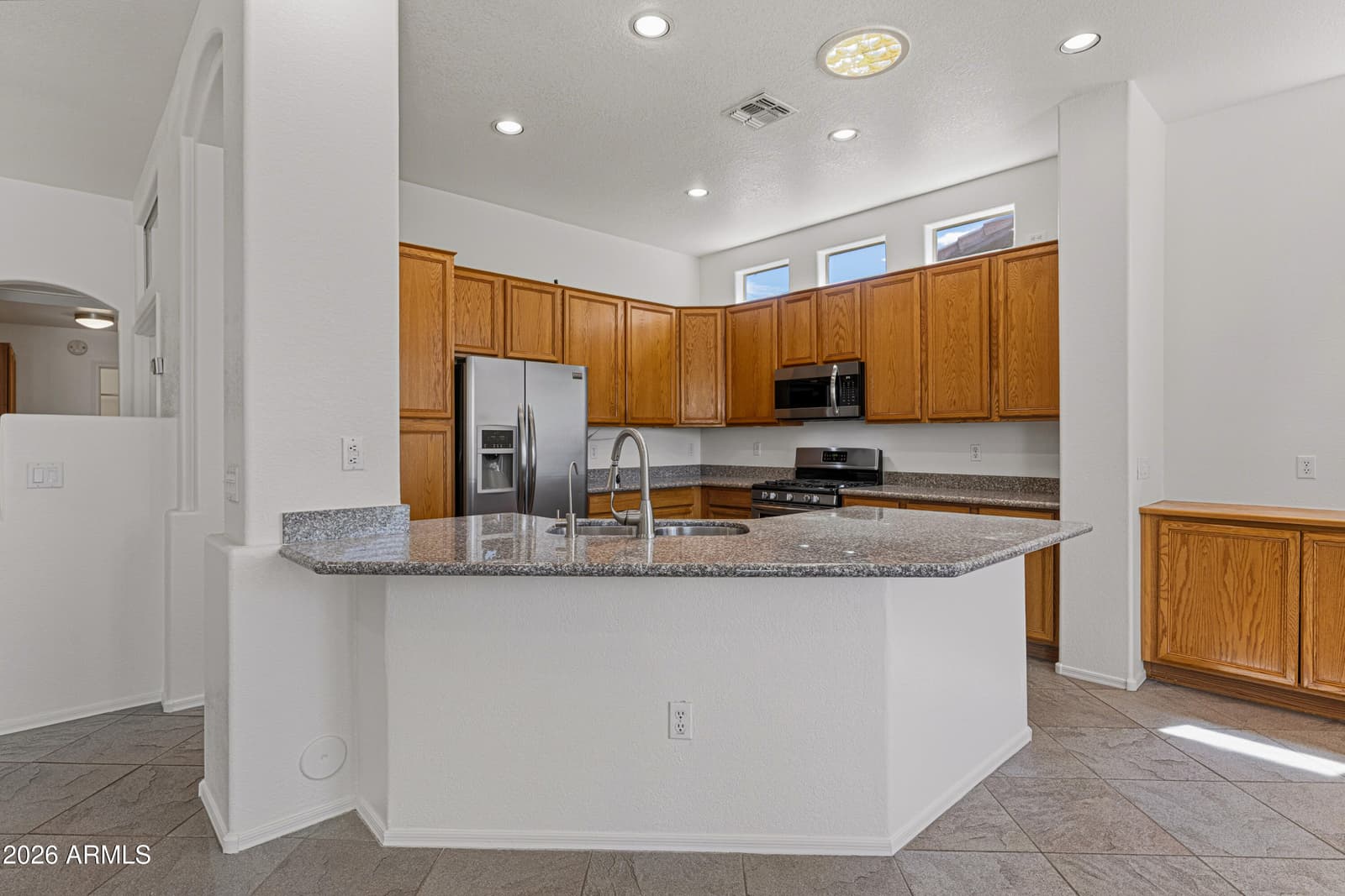 4409 E LARIAT Lane, Phoenix, AZ 85050 — photo 18 of 46