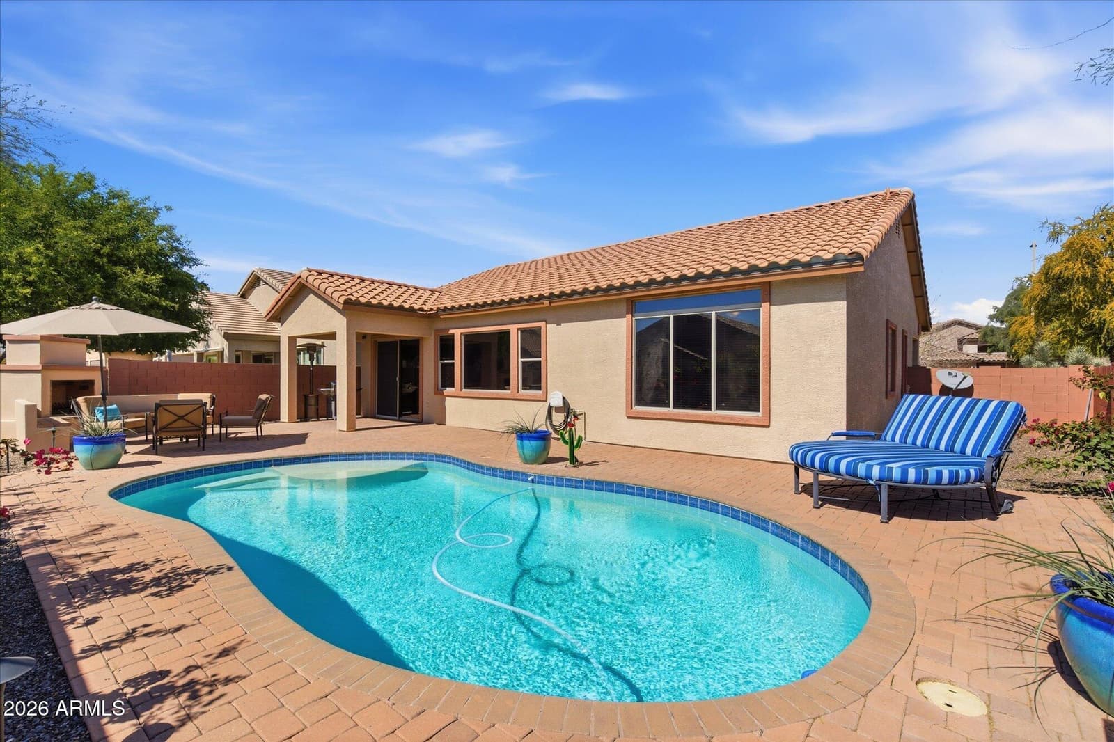 4821 E KIRKLAND Road, Phoenix, AZ 85054 — photo 22 of 28