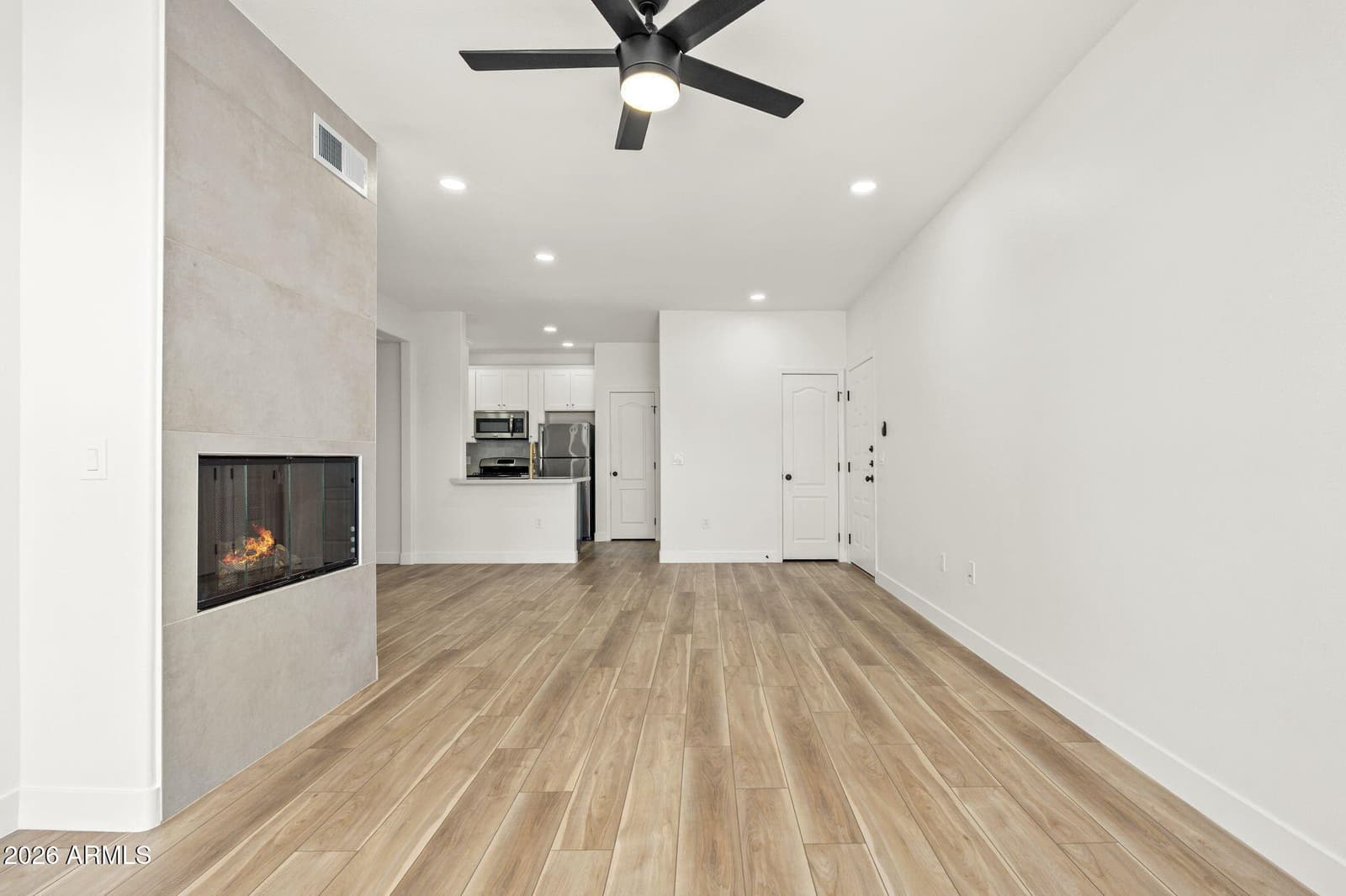 6900 E PRINCESS Drive 2117, Phoenix, AZ 85054 — photo 13 of 53
