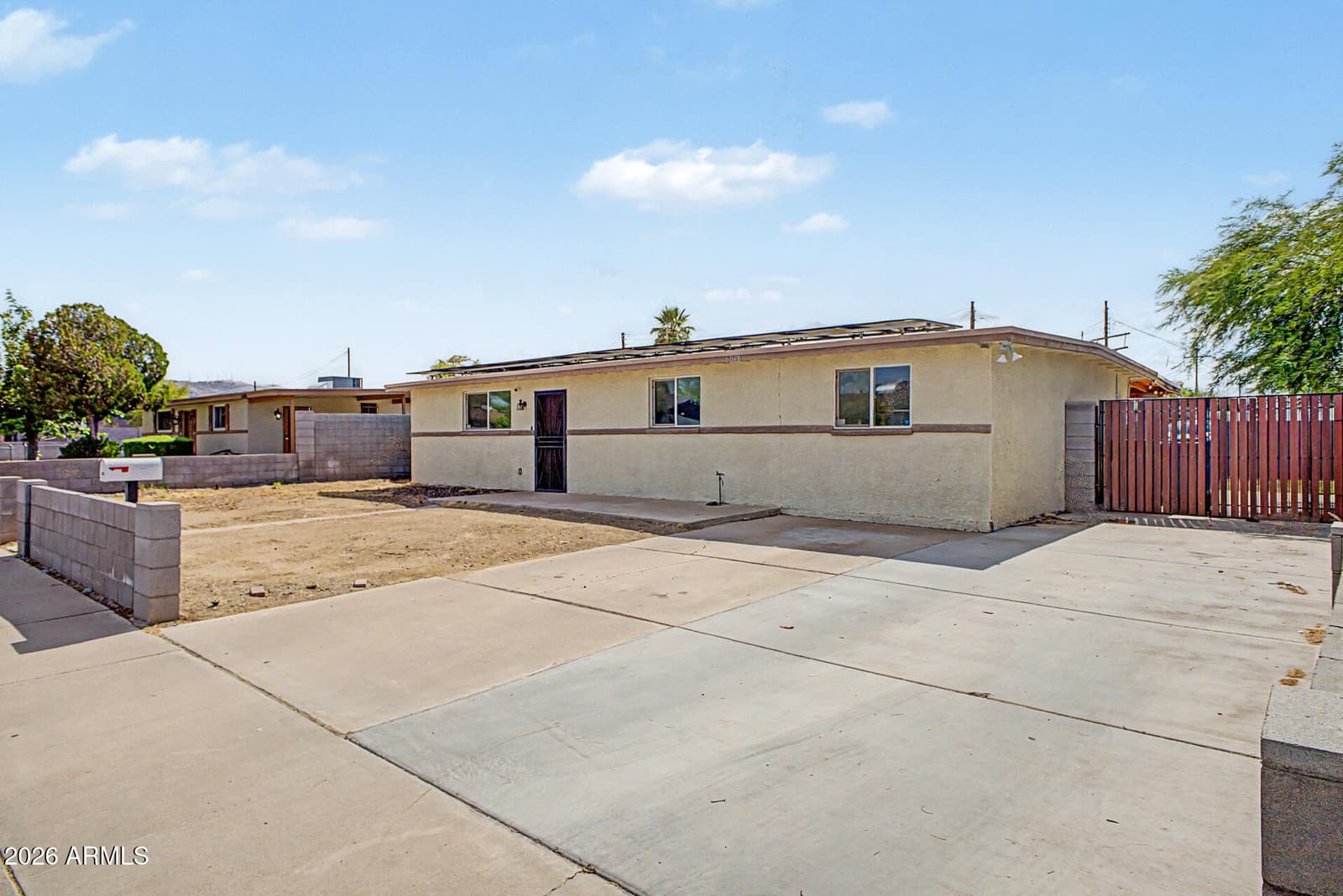 6030 S 19TH Place, Phoenix, AZ 85042 — photo 5 of 28