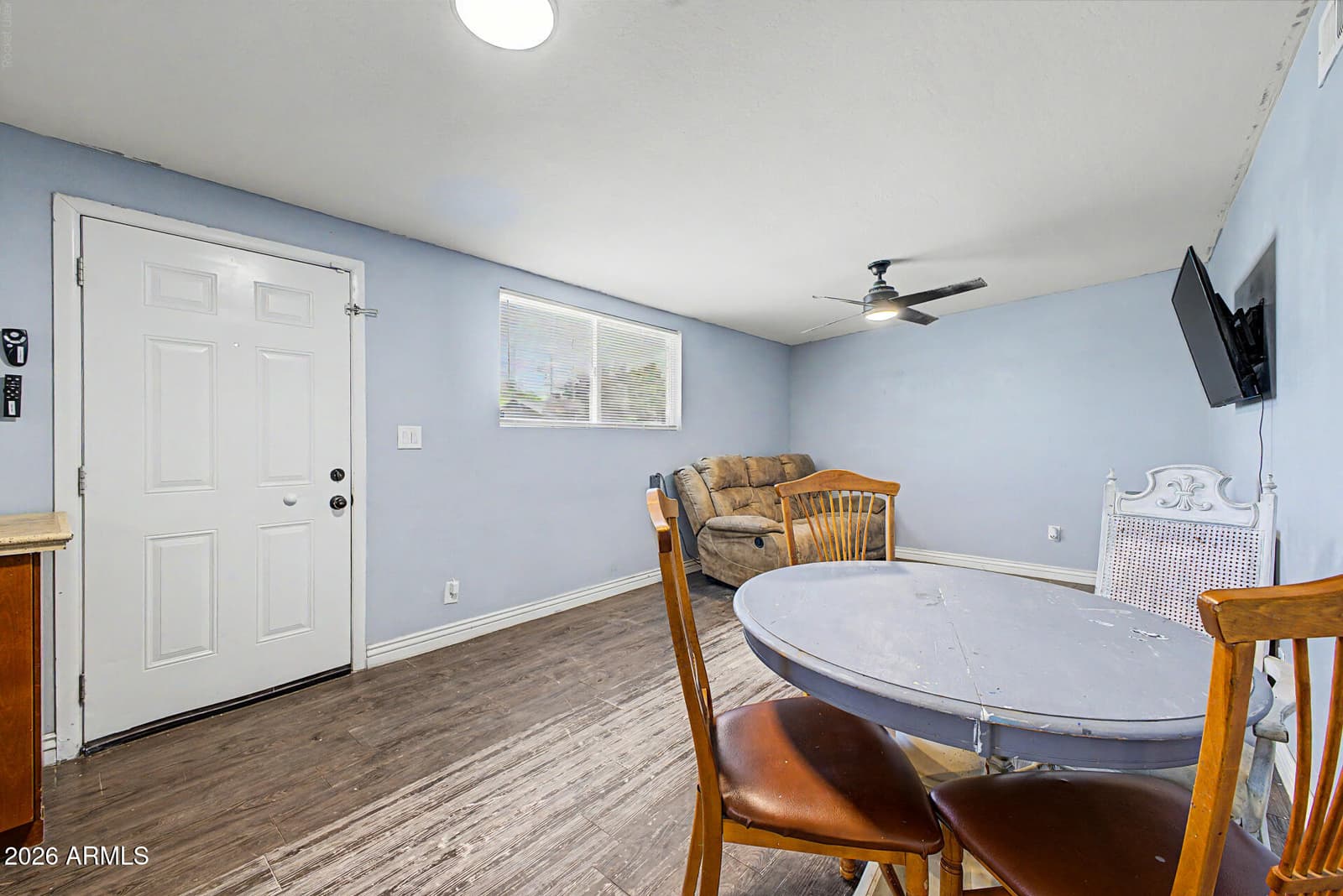 6030 S 19TH Place, Phoenix, AZ 85042 — photo 8 of 28