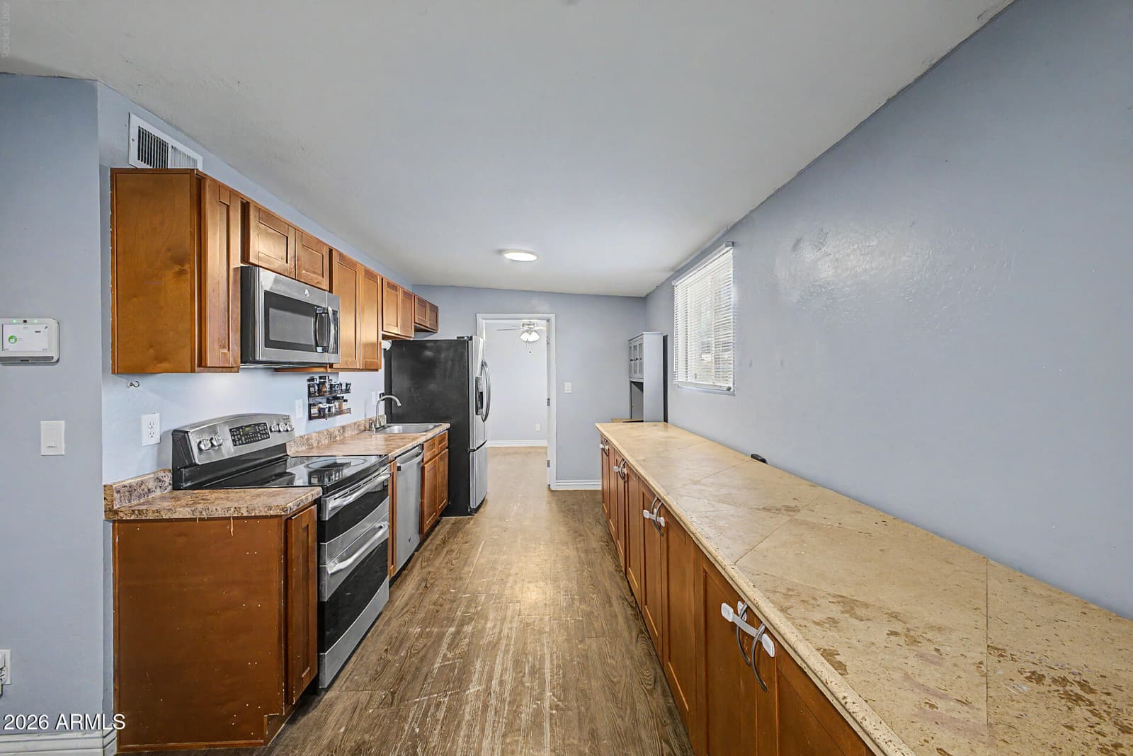 6030 S 19TH Place, Phoenix, AZ 85042 — photo 10 of 28