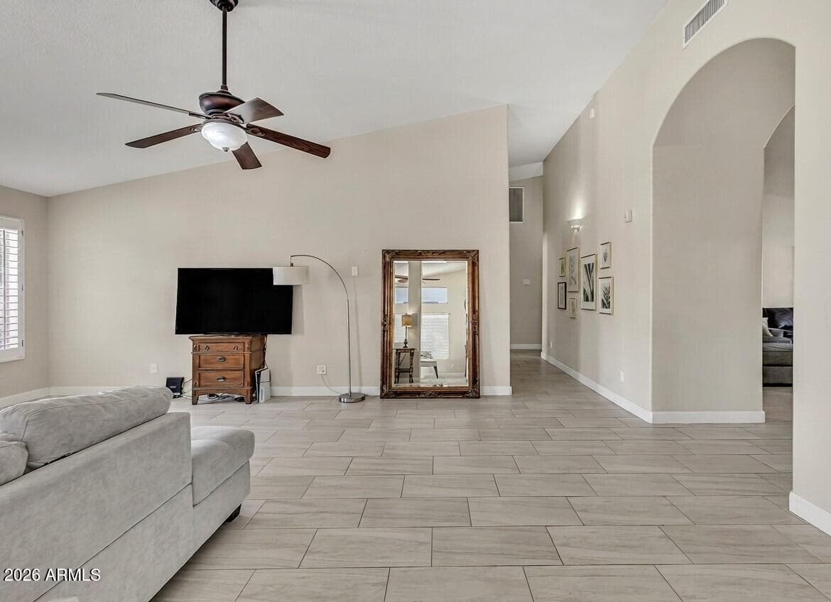 11105 E POINSETTIA Drive, Scottsdale, AZ 85259 — photo 9 of 40