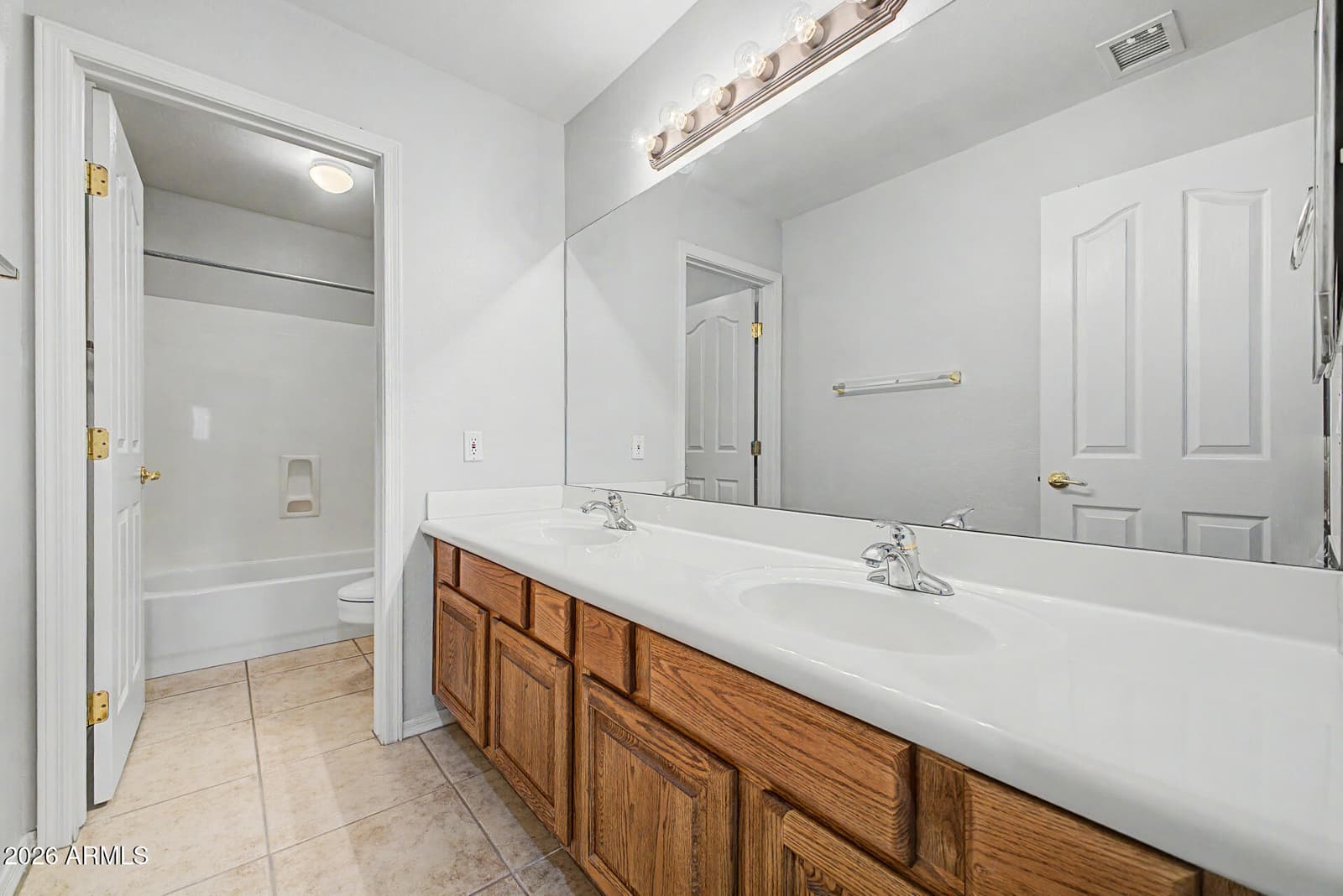 2721 W TULSA Street, Chandler, AZ 85224 — photo 33 of 62