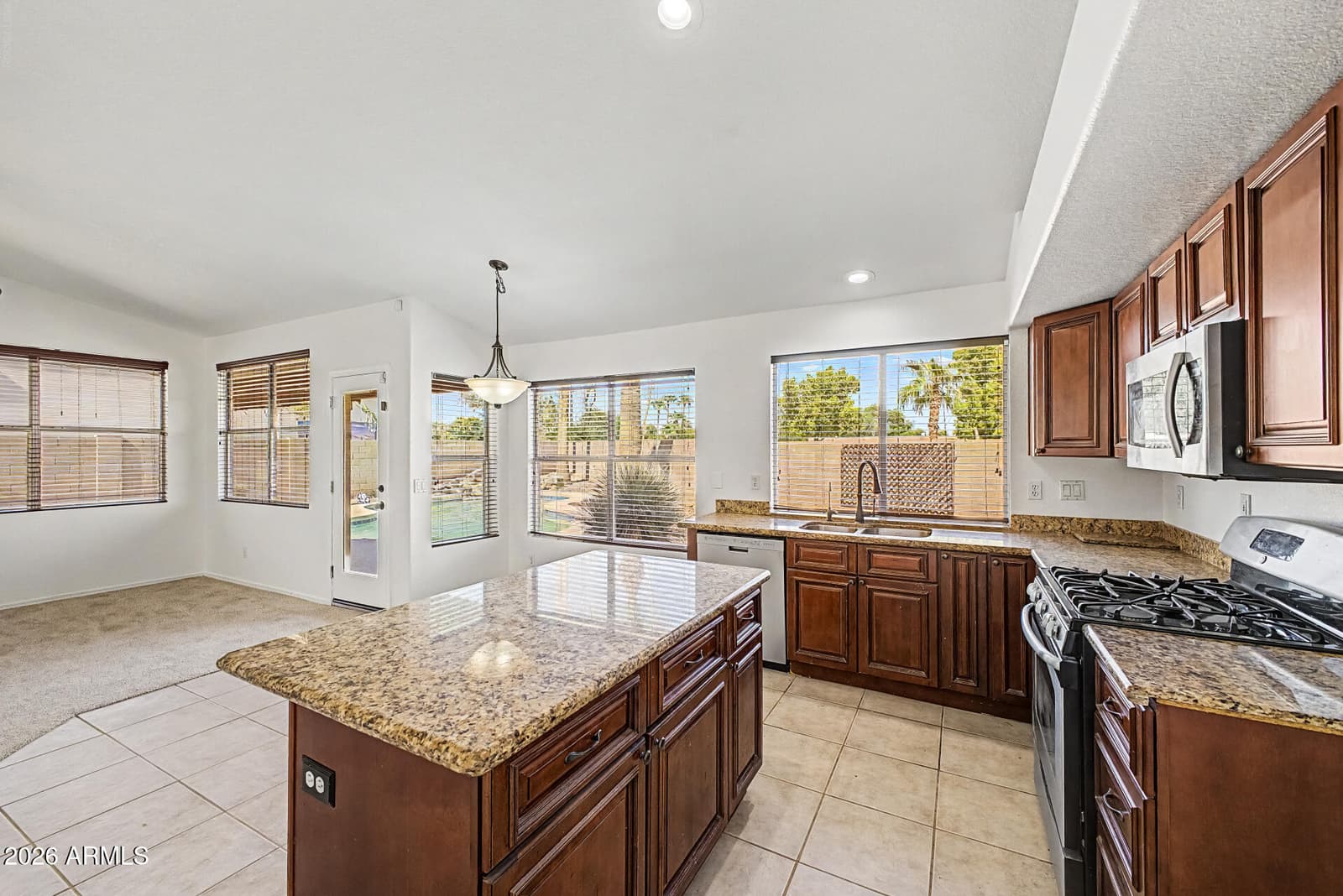 1566 E CHEYENNE Street, Gilbert, AZ 85296 — photo 9 of 21