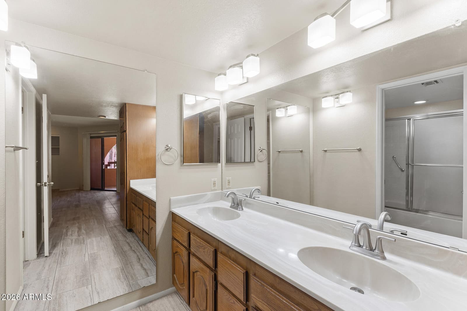 12212 N PARADISE VILLAGE Parkway S 206, Phoenix, AZ 85032 — photo 12 of 47