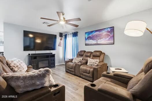 8650 N 56th Avenue, Glendale, AZ 85302 — photo 4 of 19