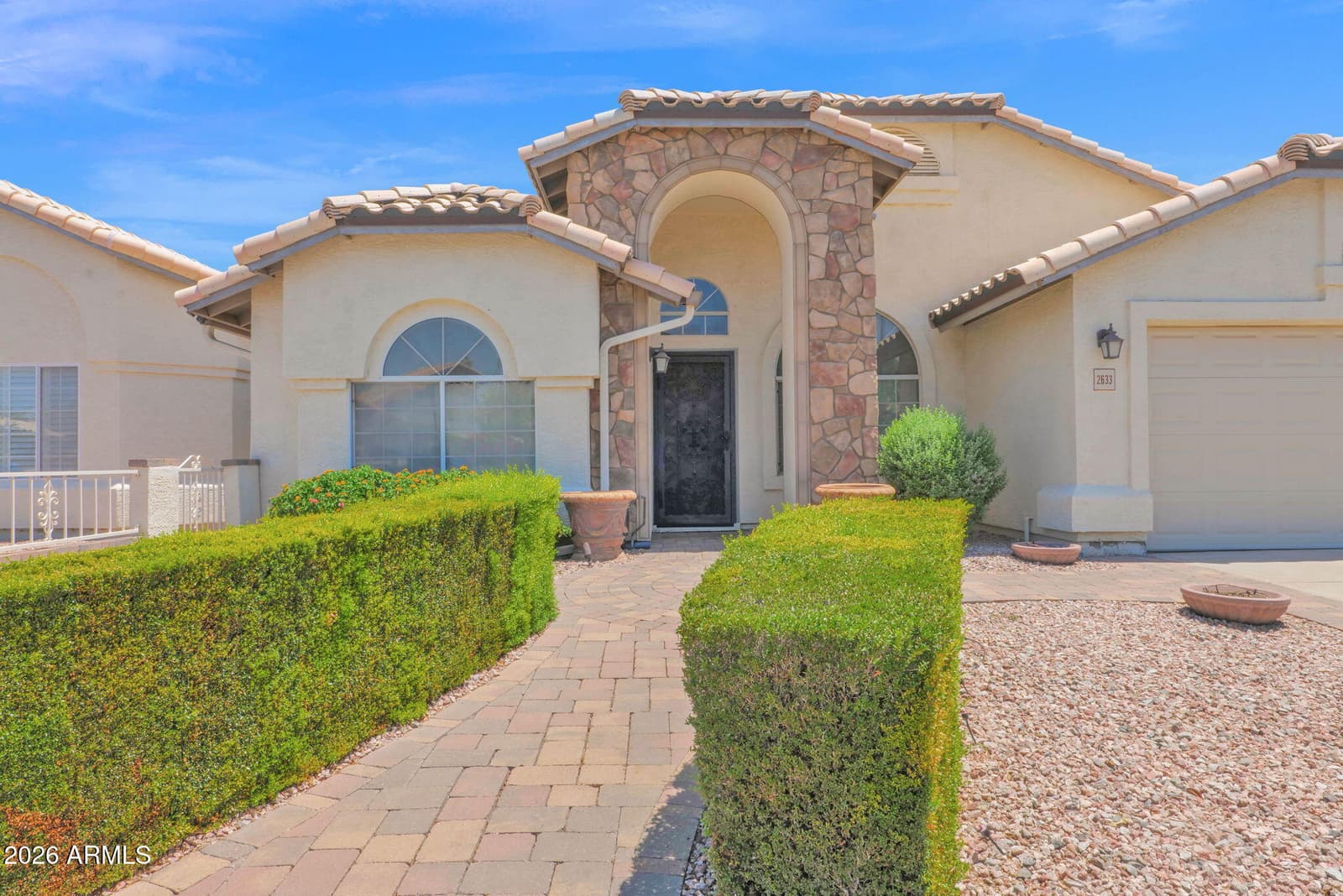 2633 S VINEYARD, Mesa, AZ 85210 — photo 3 of 28