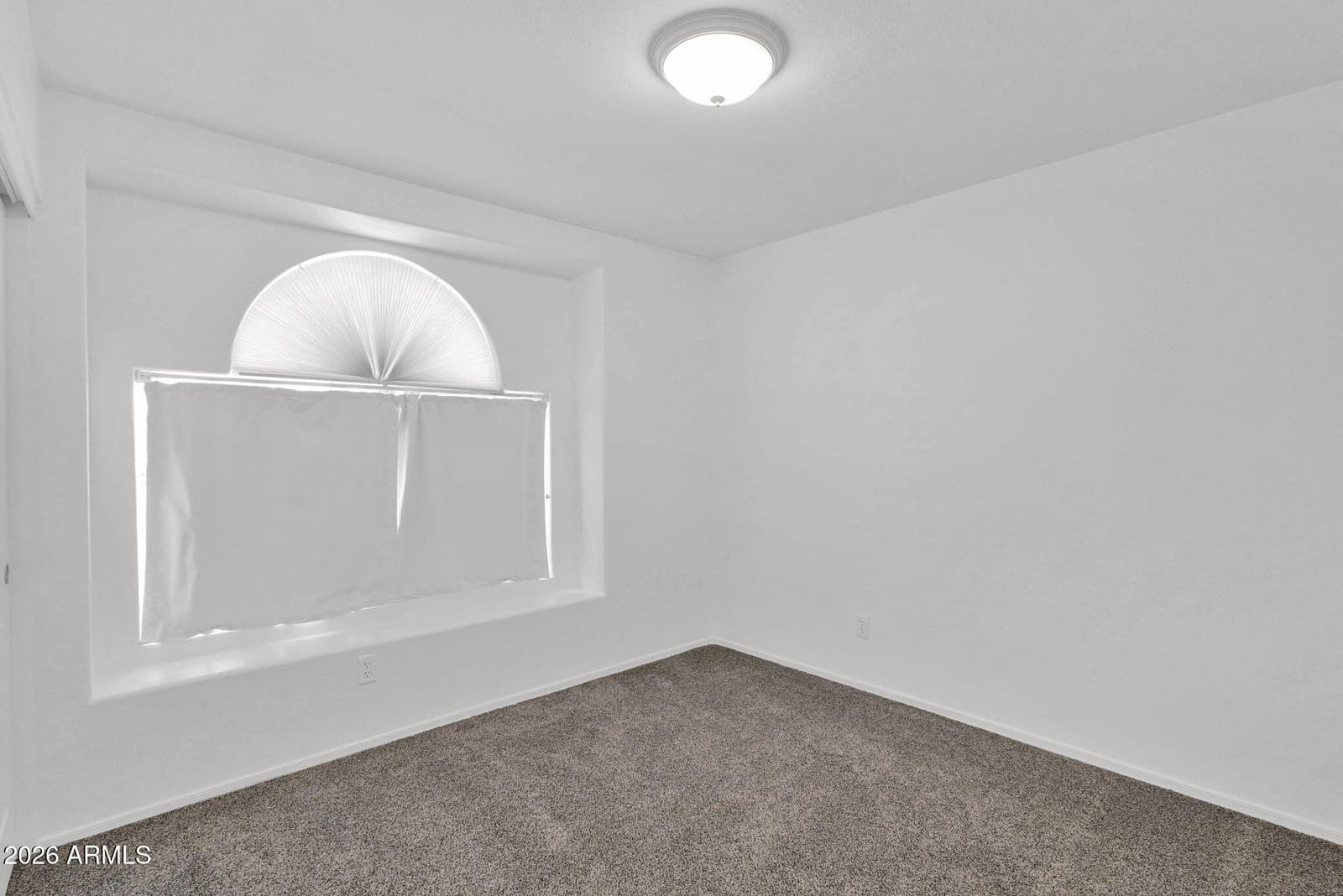 2633 S VINEYARD, Mesa, AZ 85210 — photo 6 of 28