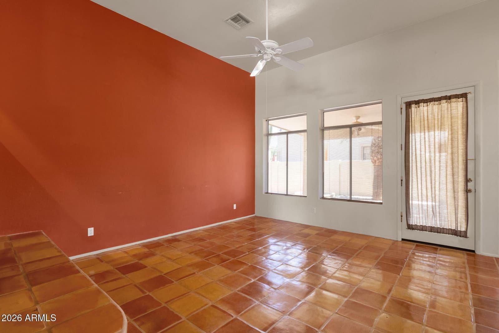 3001 E REDFIELD Road, Phoenix, AZ 85032 — photo 5 of 33