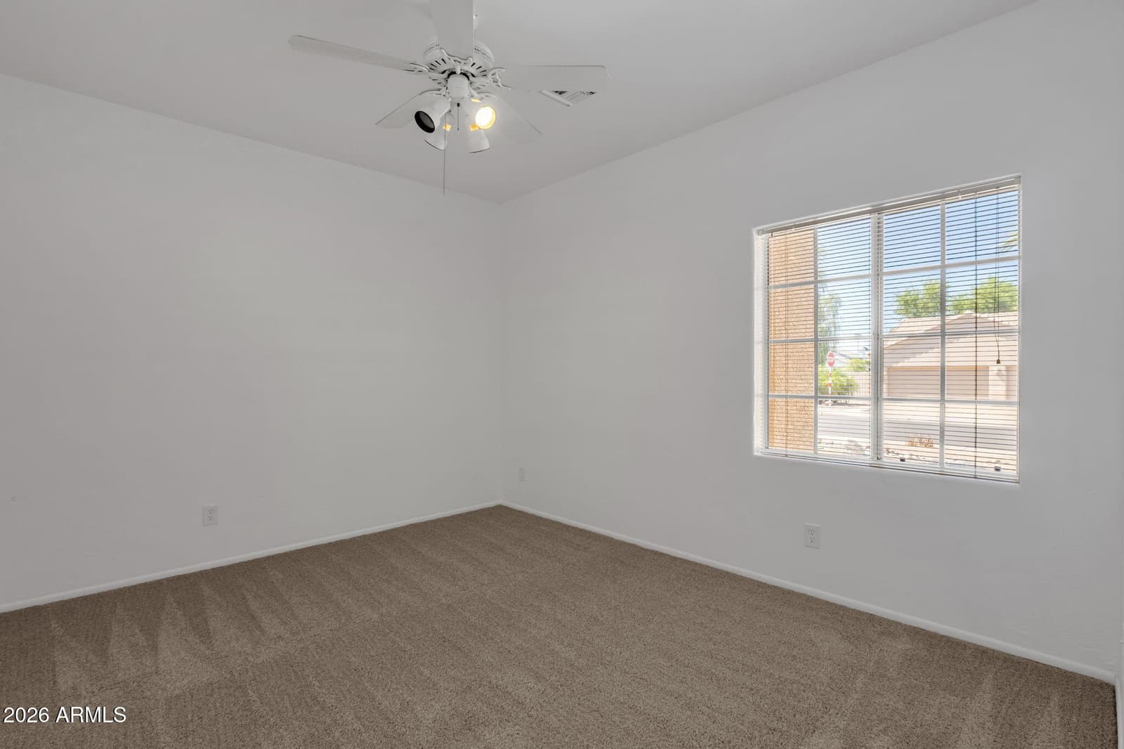 3001 E REDFIELD Road, Phoenix, AZ 85032 — photo 15 of 33