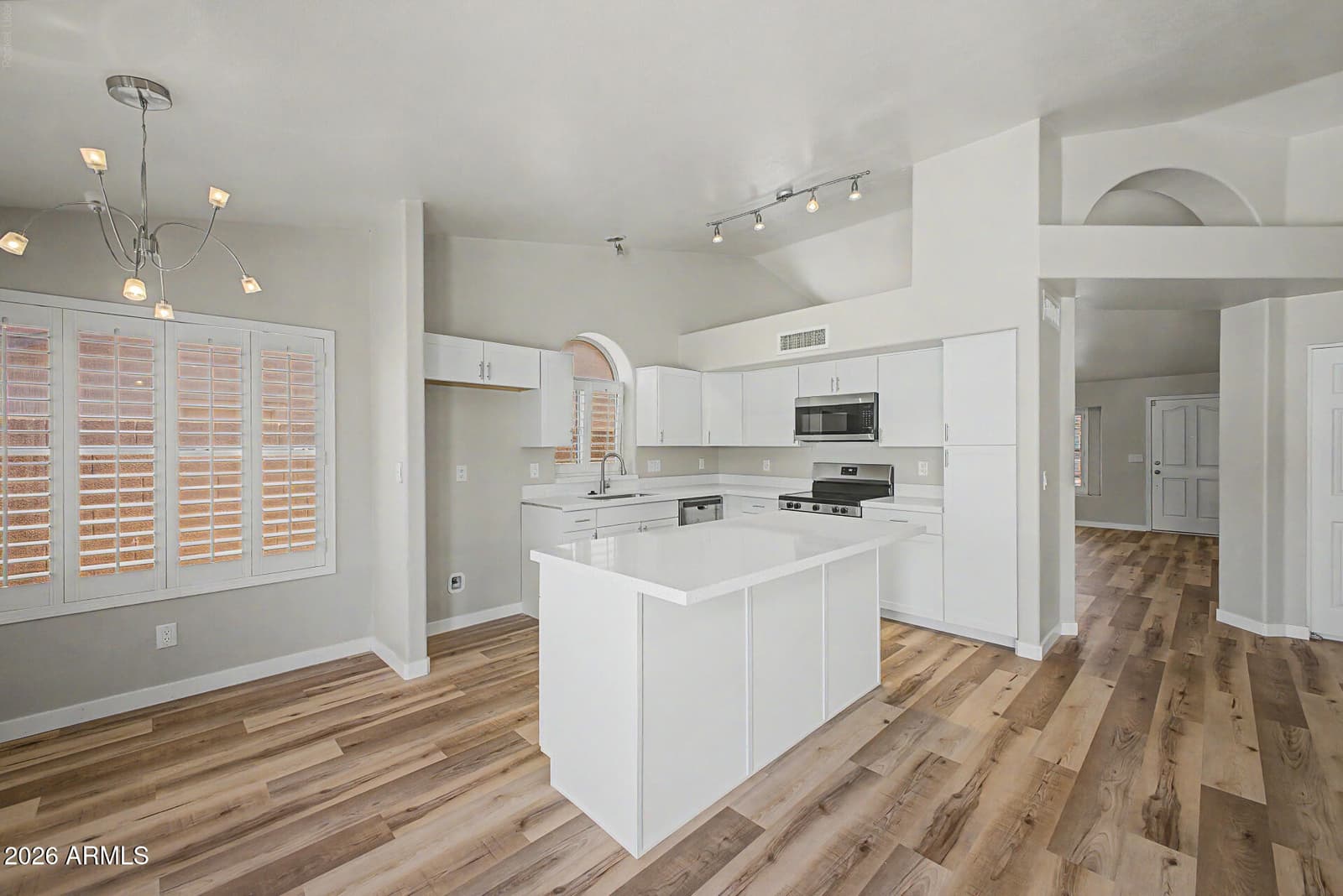 2434 E CATHEDRAL ROCK Drive, Phoenix, AZ 85048 — photo 13 of 32