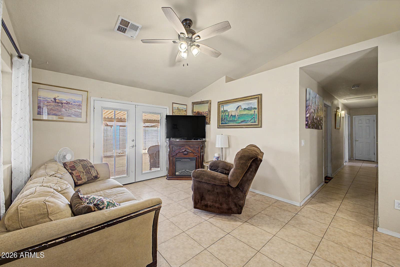 13509 S Silent Road, Arizona City, AZ 85123 — photo 8 of 31