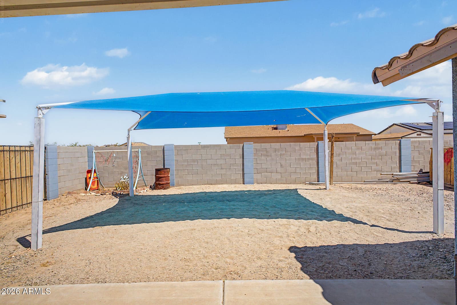 13509 S Silent Road, Arizona City, AZ 85123 — photo 3 of 31