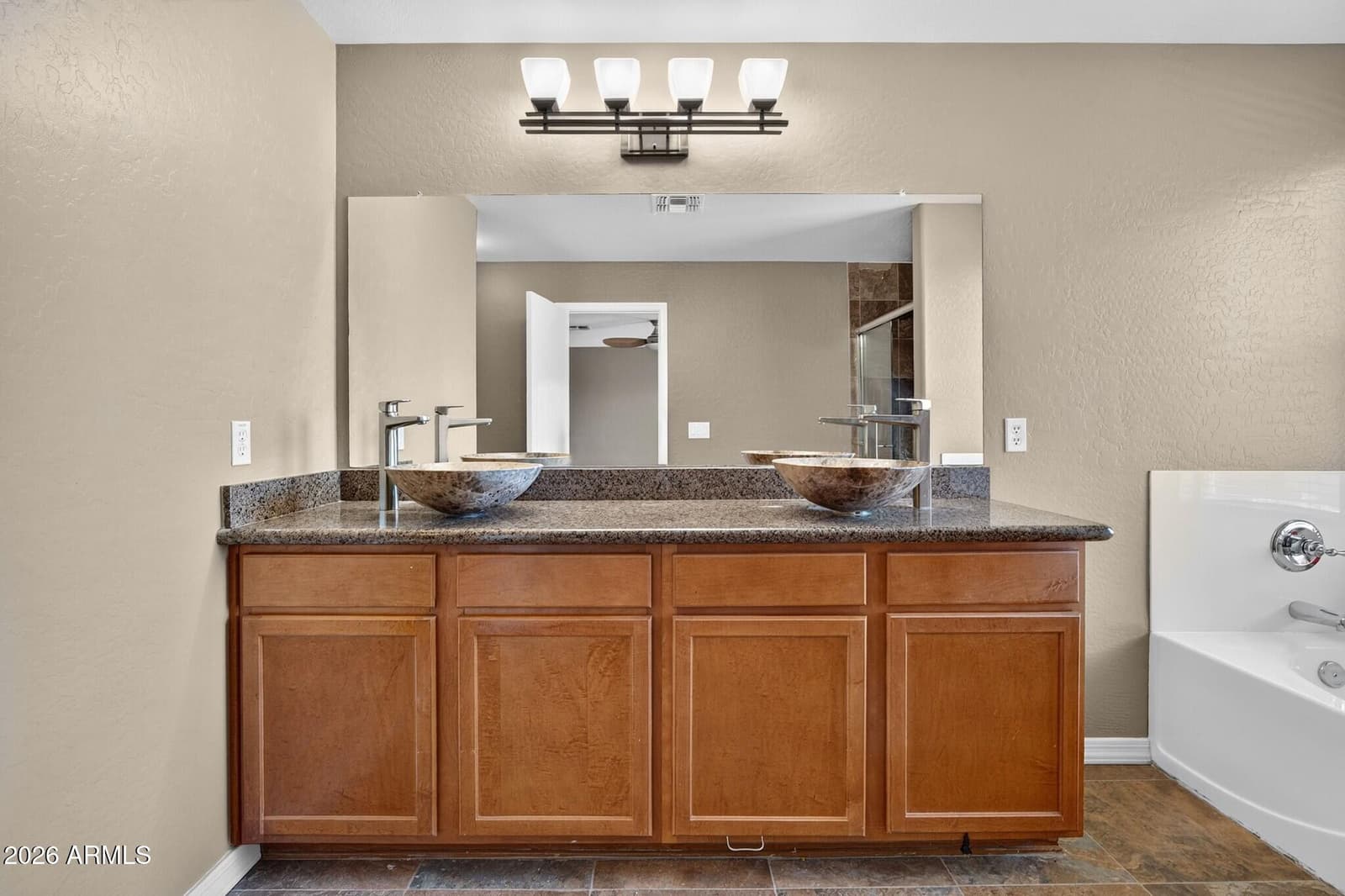 1832 E PARKSIDE Lane, Phoenix, AZ 85024 — photo 23 of 37