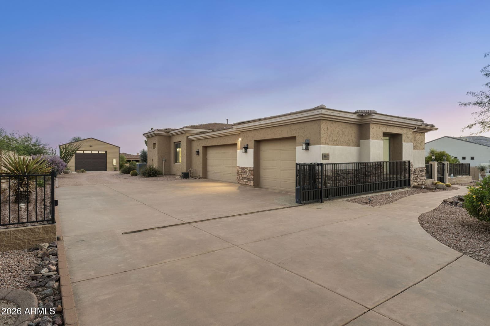 5643 E RANCHO TIERRA Drive, Cave Creek, AZ 85331 — photo 2 of 66