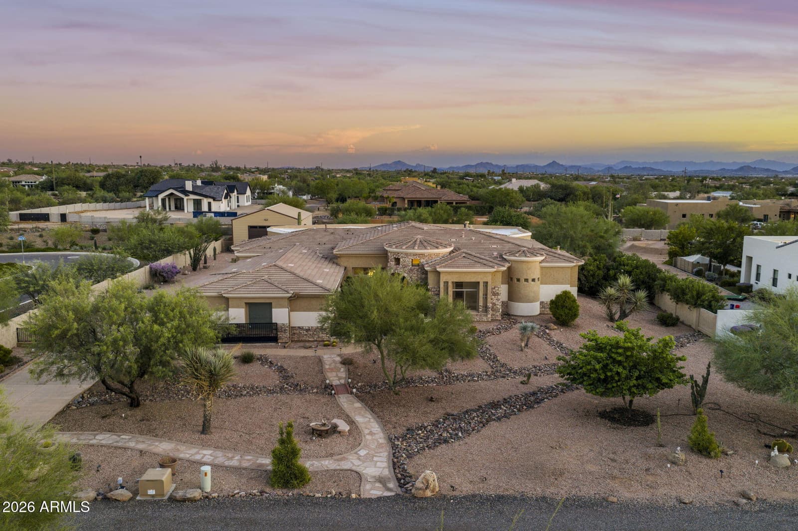 5643 E RANCHO TIERRA Drive, Cave Creek, AZ 85331 — photo 1 of 66