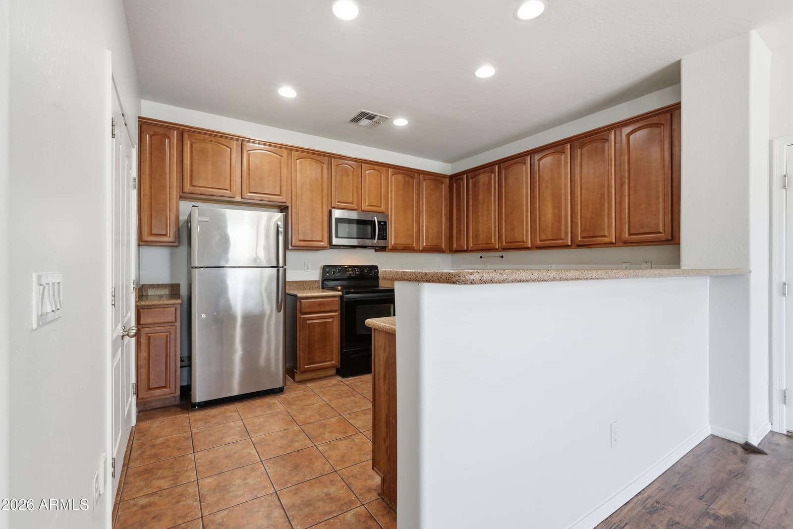 5856 E HOLMES Avenue, Mesa, AZ 85206 — photo 13 of 59