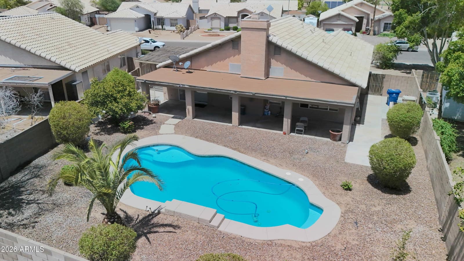 8565 W Denton Lane, Glendale, AZ 85305 — photo 2 of 38