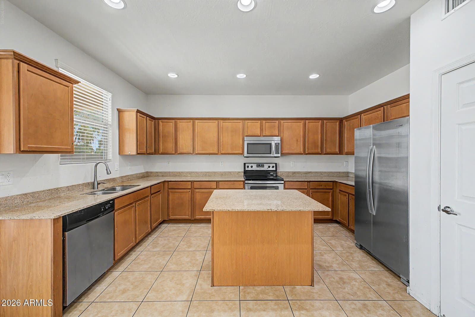 1859 S 169TH Avenue, Goodyear, AZ 85338 — photo 12 of 40