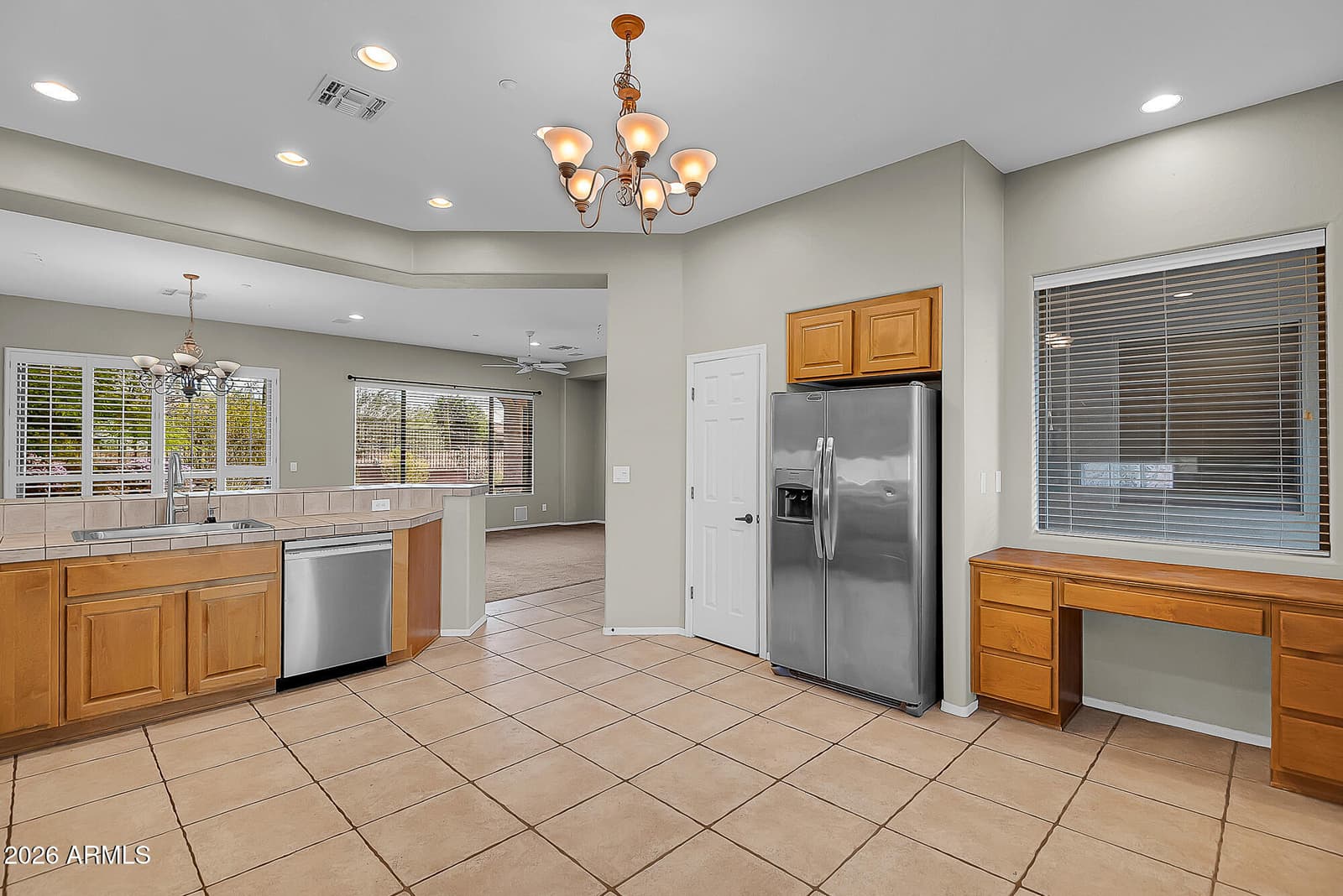 41721 N SHADOW CREEK Way, Anthem, AZ 85086 — photo 6 of 19