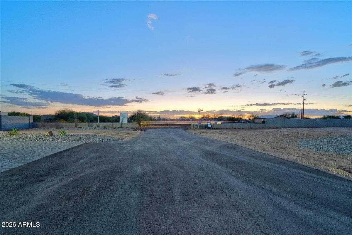 1483 W PASO NUEVO Drive, Phoenix, AZ 85086 — photo 13 of 67