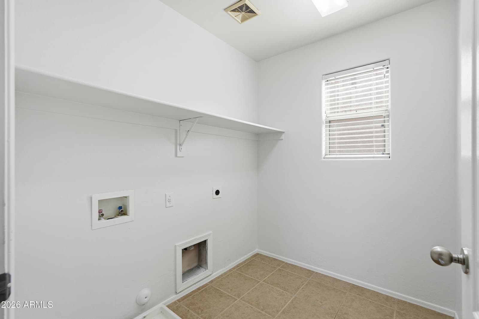 5856 E HOLMES Avenue, Mesa, AZ 85206 — photo 42 of 59
