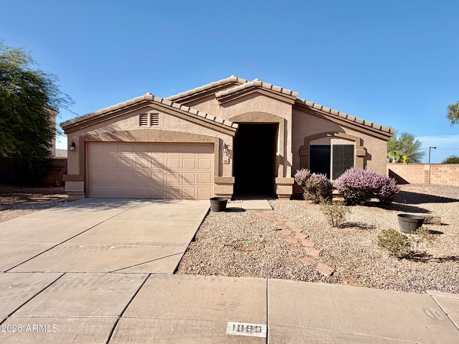 1880 E KACHINA Drive, Casa Grande, AZ 85122 — photo 1 of 19