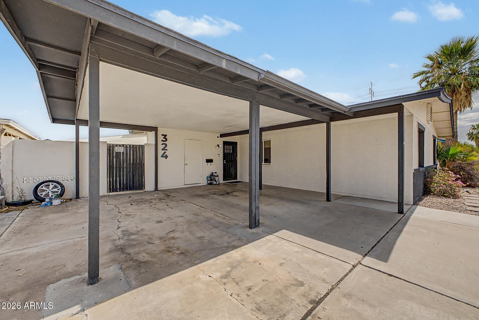 324 W SANTA CRUZ Drive, Tempe, AZ 85282 — photo 6 of 29