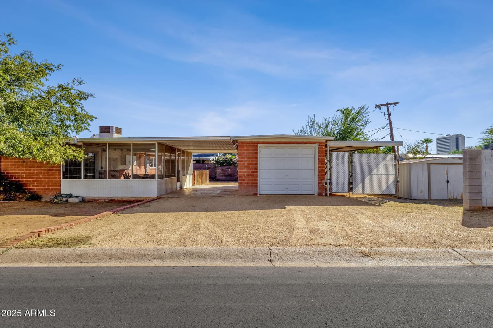 345 W MONTECITO Avenue, Phoenix, AZ 85013 — photo 8 of 39