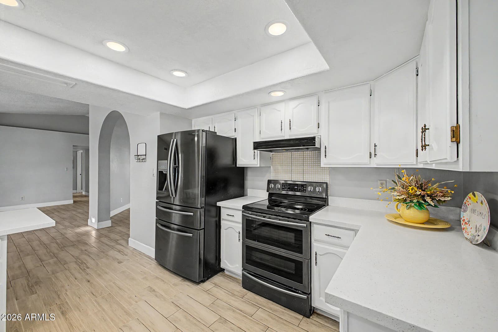 3165 W MARCONI Avenue, Phoenix, AZ 85053 — photo 18 of 60