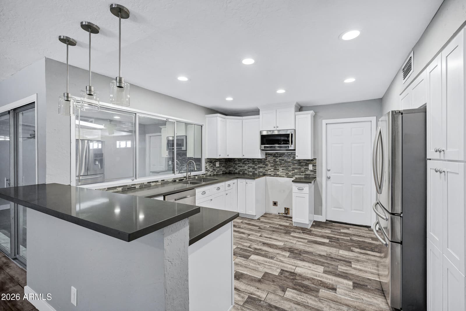 2901 W NORTHVIEW Avenue, Phoenix, AZ 85051 — photo 16 of 30