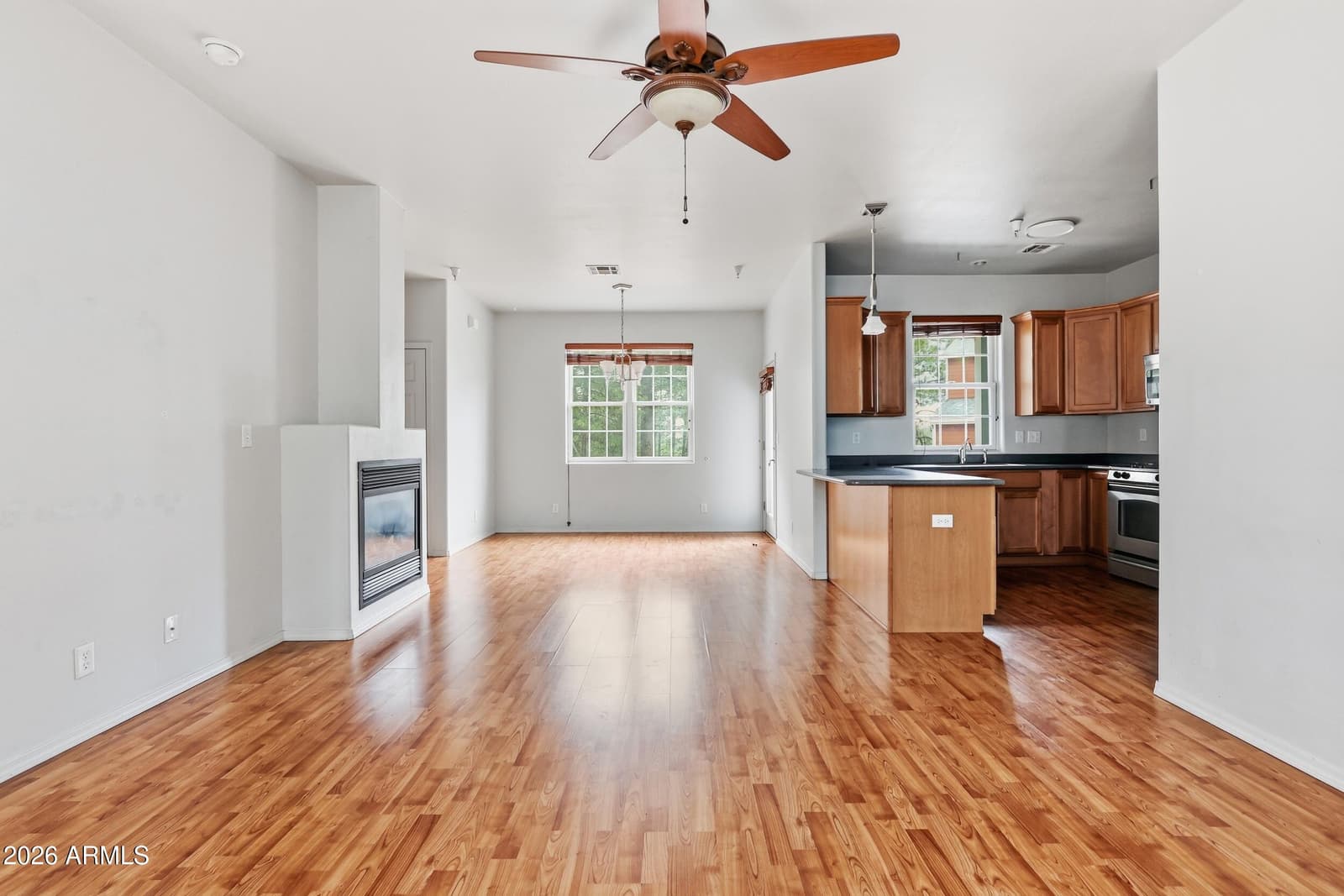 2382 W CRIPPLE CREEK Drive, Flagstaff, AZ 86001 — photo 4 of 16