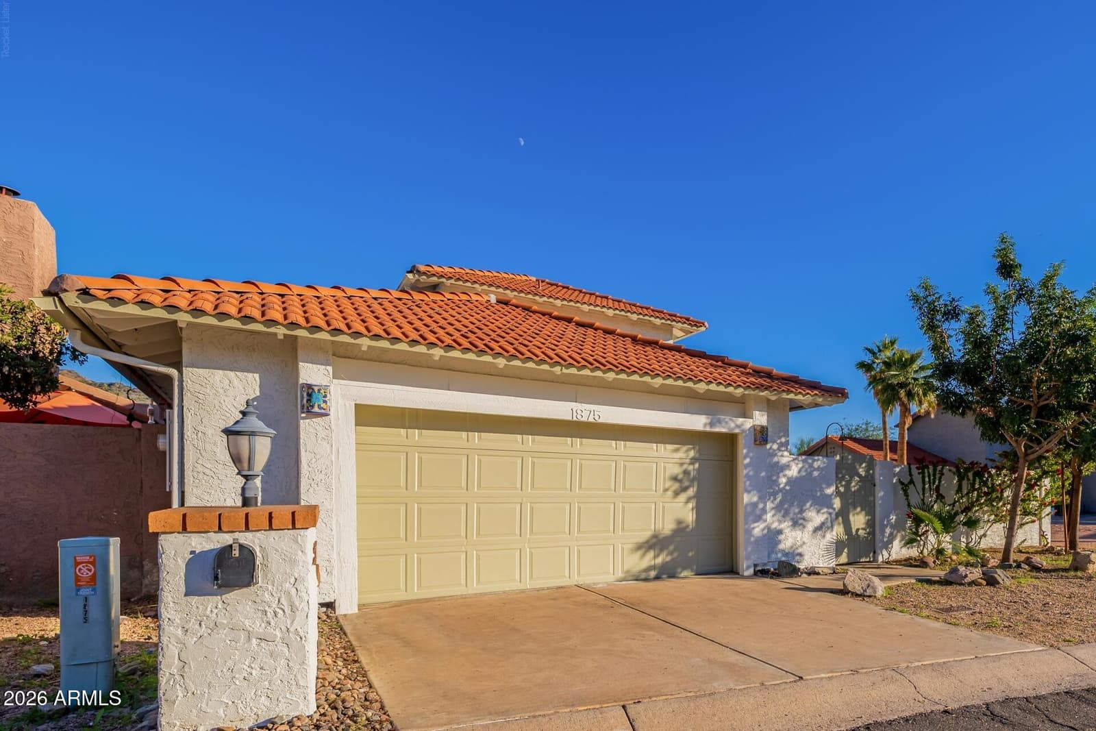 1875 E STATE Avenue, Phoenix, AZ 85020 — photo 5 of 51