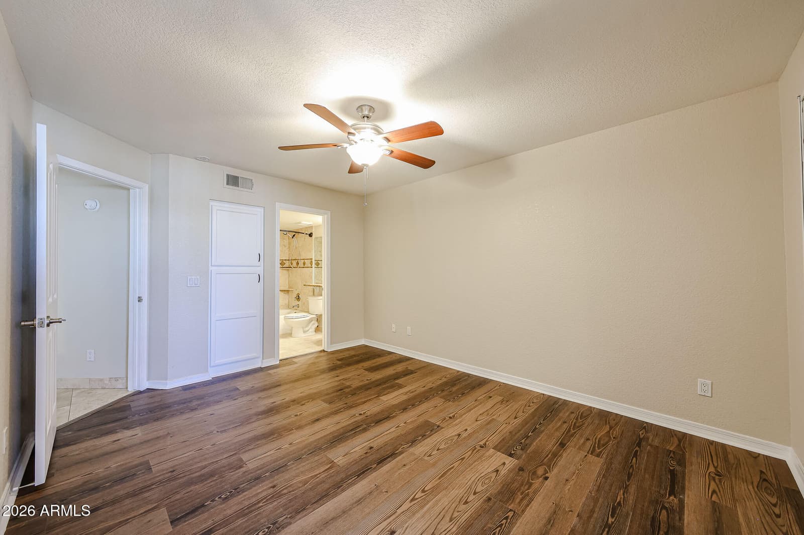 3235 E CAMELBACK Road 220, Phoenix, AZ 85018 — photo 16 of 39